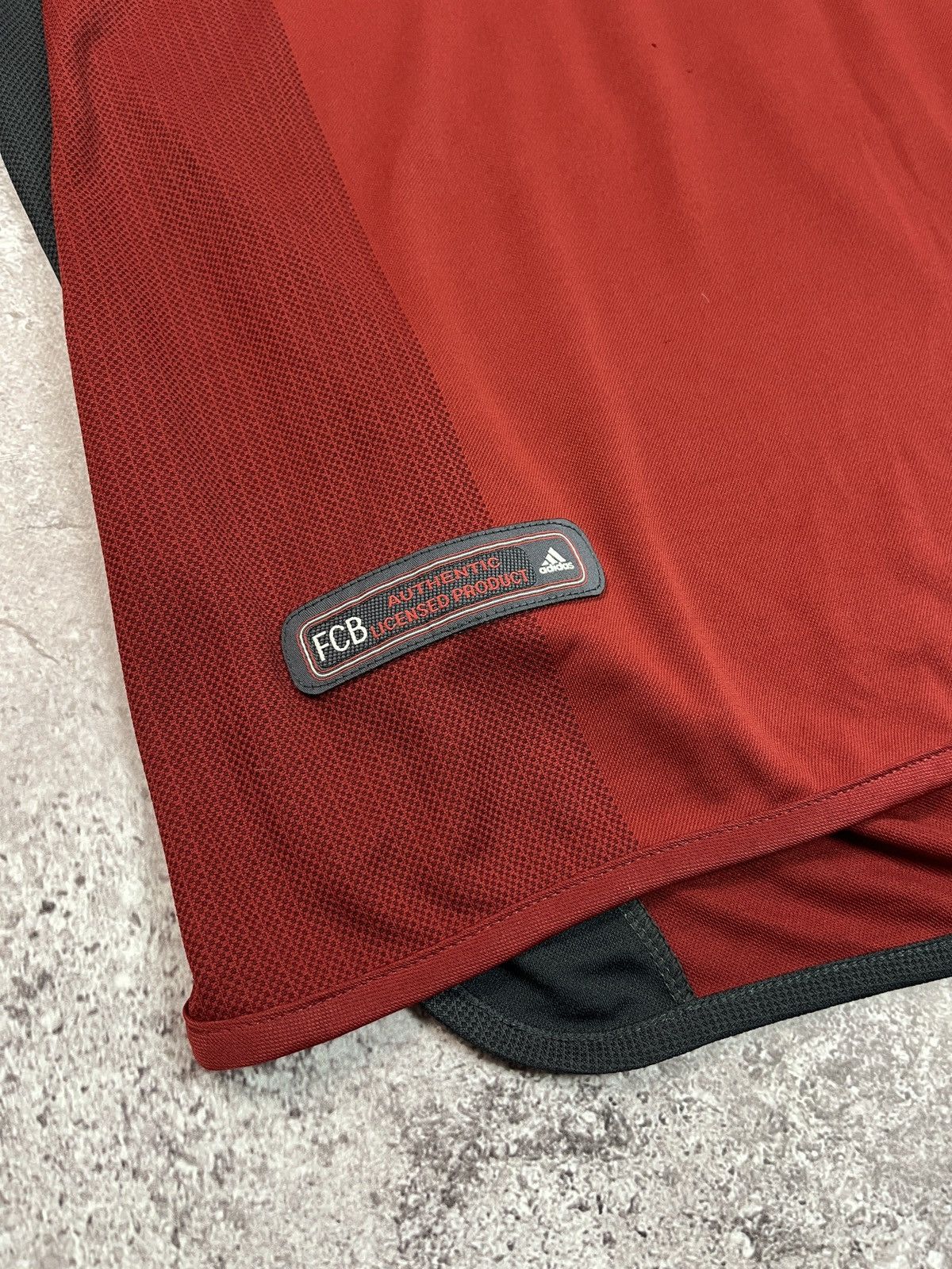 Adidas Vintage Adidas Bayern Munich #3Lizarazu Home Soccer Jersey Size US XL / EU 56 / 4 - 4 Thumbnail