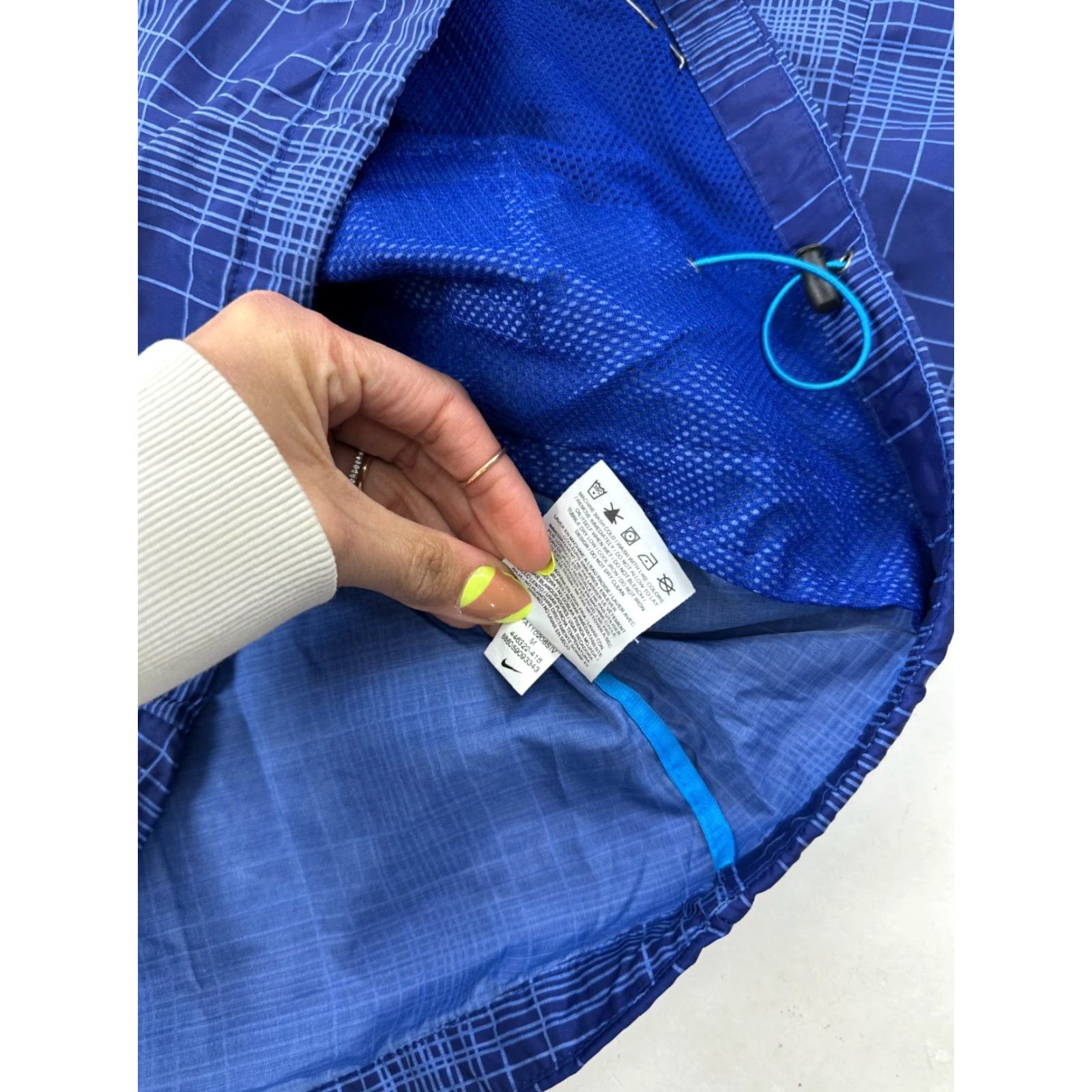 Nike Nike Jacket Women M Blue Plaid Windbreaker Lined Full Zipper Running Casual Activewear Outdoor Fall Winter Size M / US 6-8 / IT 42-44 - 4 Thumbnail