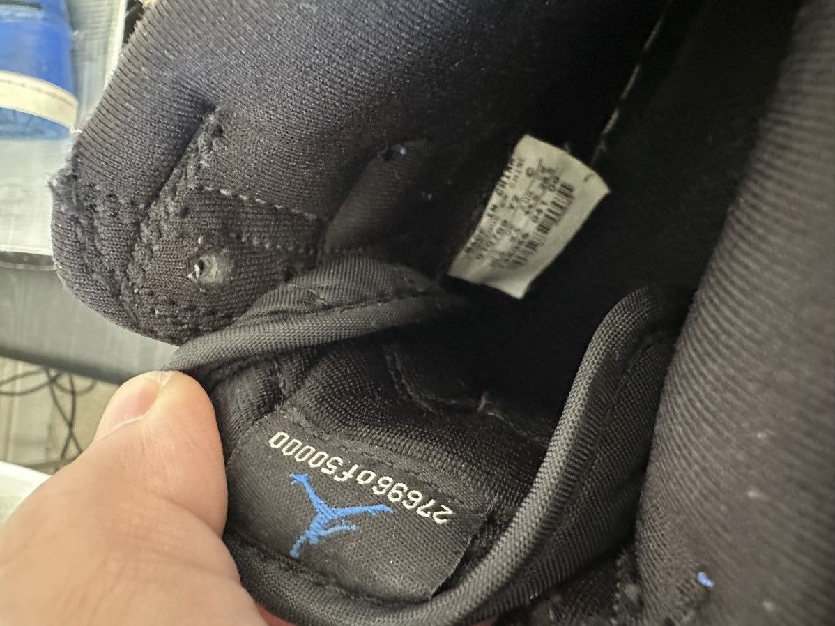 Jordan Brand × Nike 2001 Nike Air Jordan Royal 1’s Size US 10.5 / EU 43-44 - 6 Thumbnail