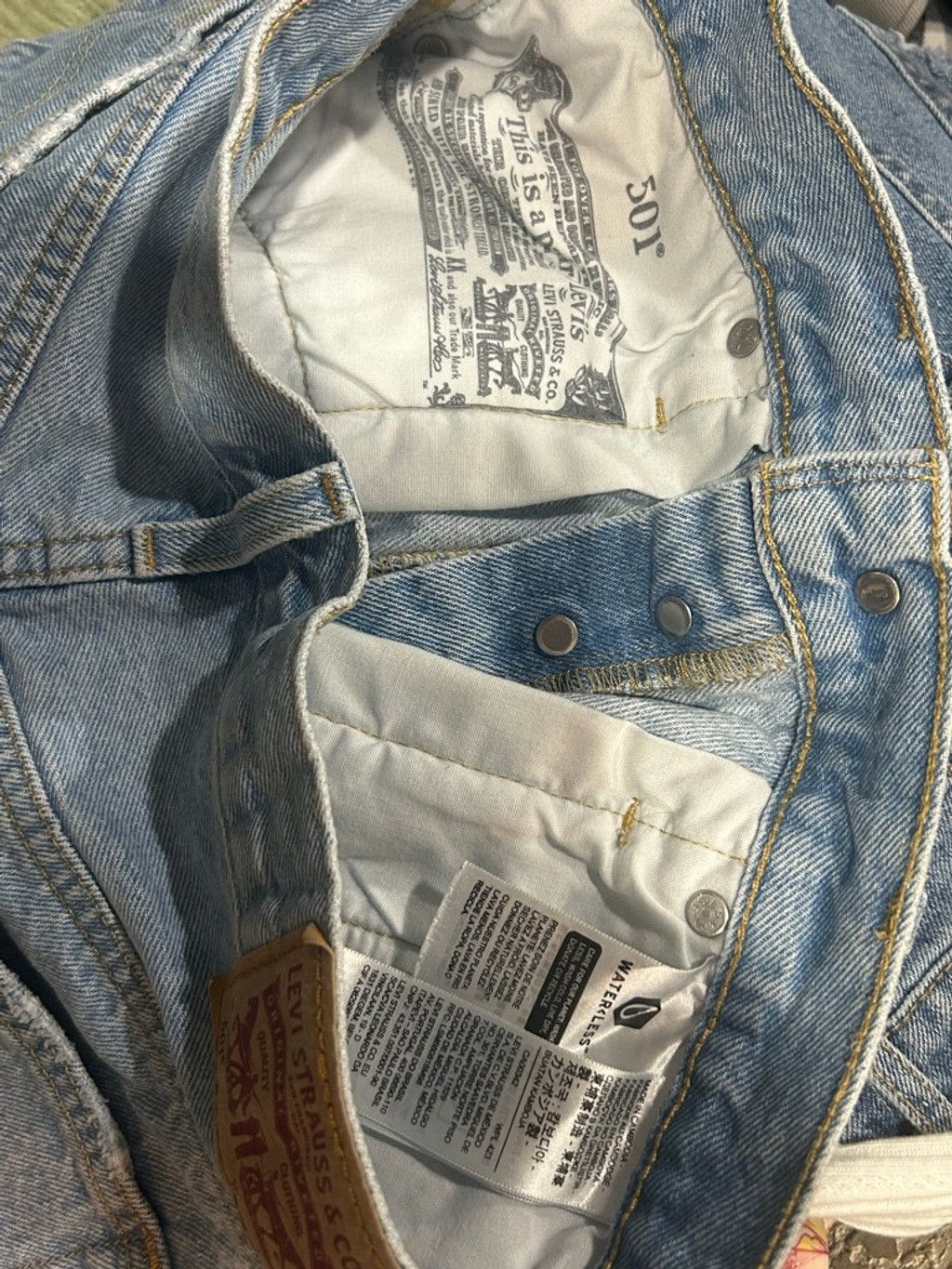 Levi's Women's Levi's Light Blue Jean Shorts Size 28 Size 29" - 3 Thumbnail