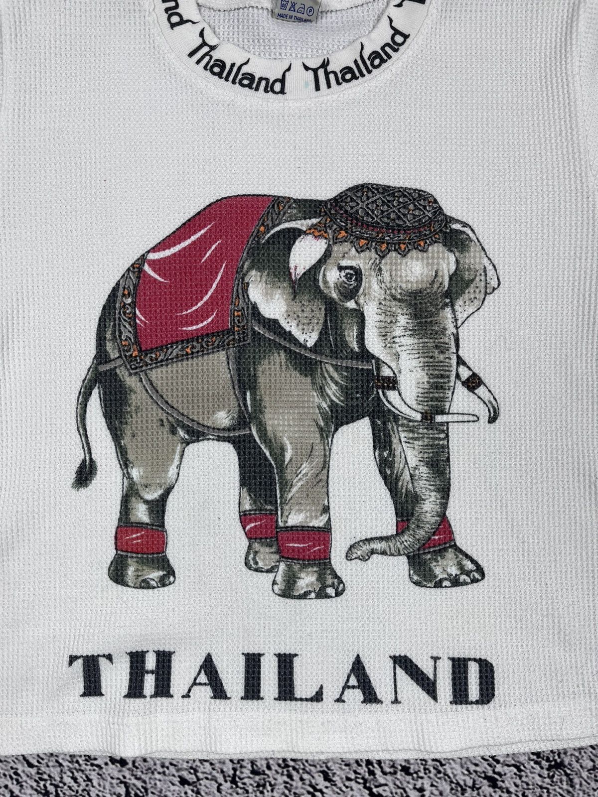 Vintage Vintage Thailand Logo Elephant 90s crop top size L Size L / US 10 / IT 46 - 3 Thumbnail