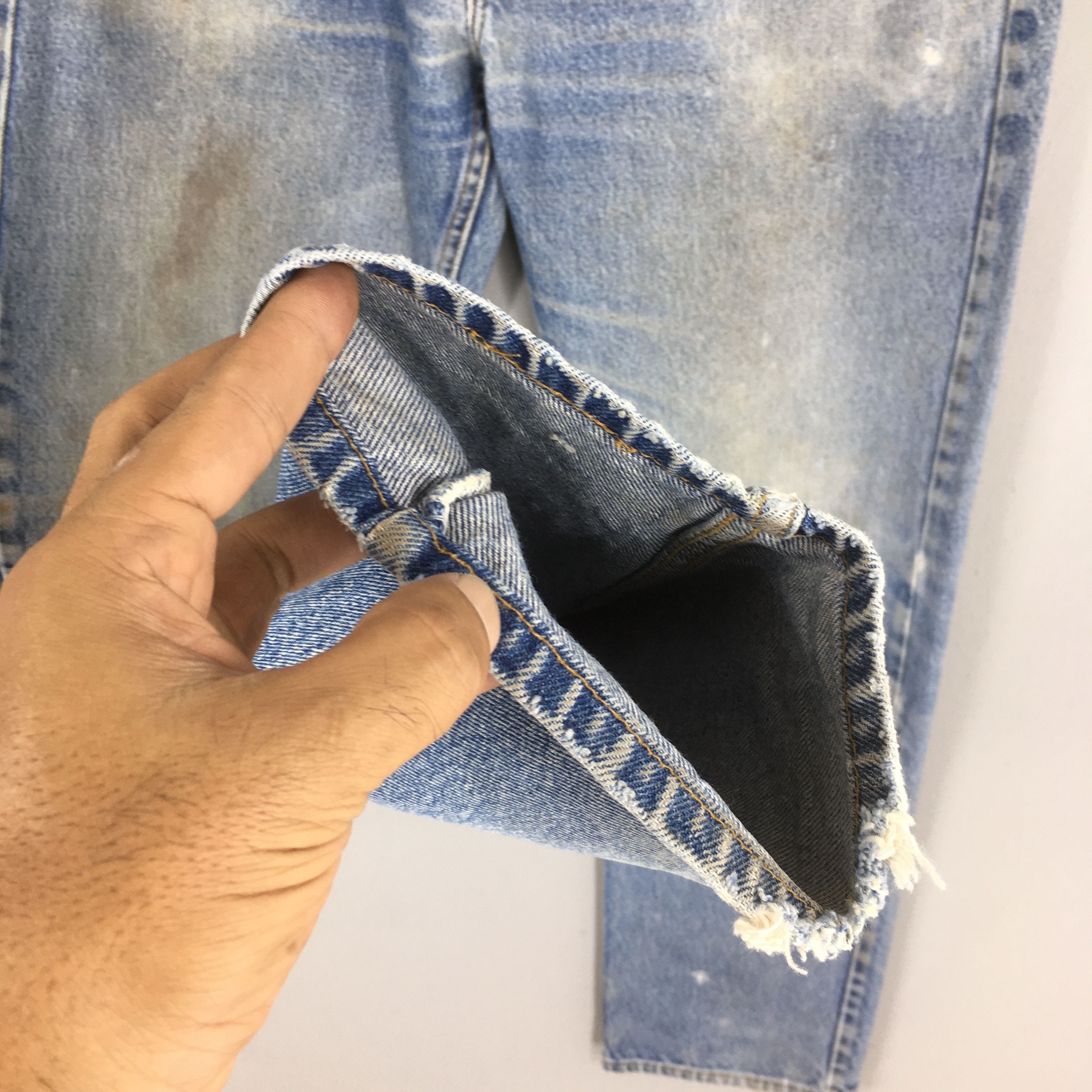 Levi's Size 32x31 Vintage 90s Levi's 505 Light Wash Jeans S397 Size US 32 / EU 48 - 4 Thumbnail