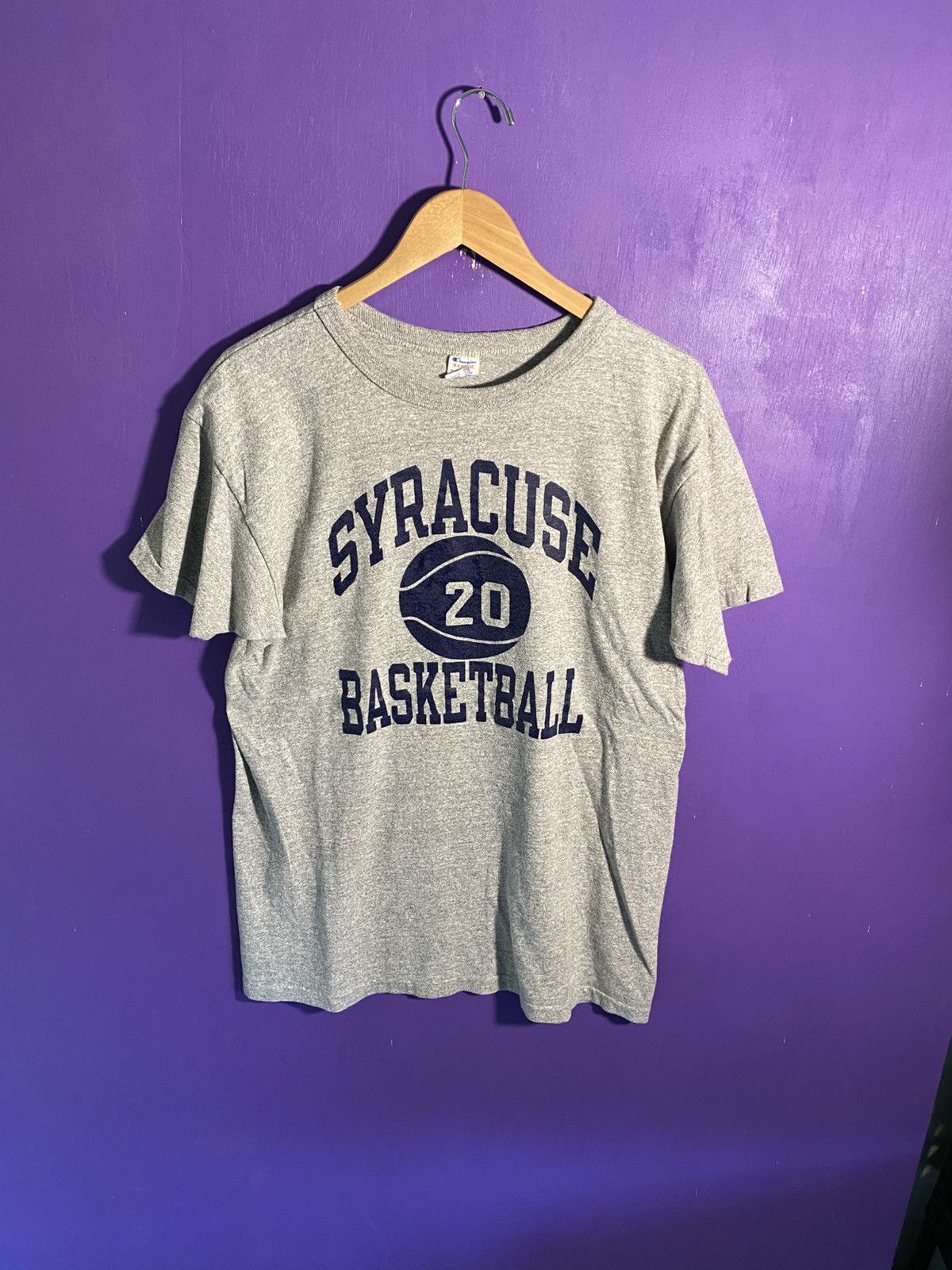 Champion Vintage 80s Champion Syracuse basketball t-shirt Size US L / EU 52-54 / 3 - 1 Thumbnail