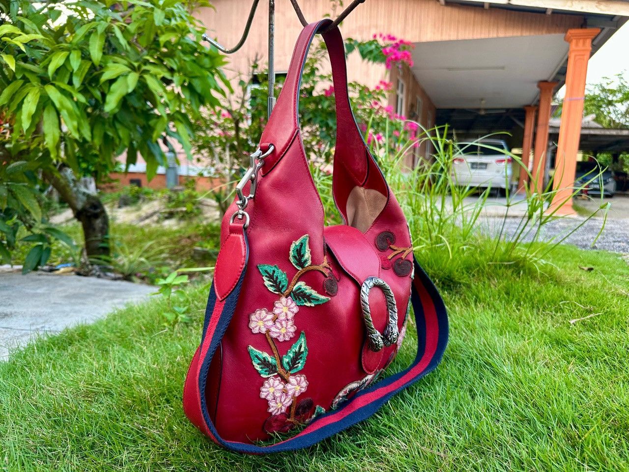 Gucci Authentic Gucci Dionysus Embroidered Leather Medium Hobo Bag Size ONE SIZE - 3 Thumbnail