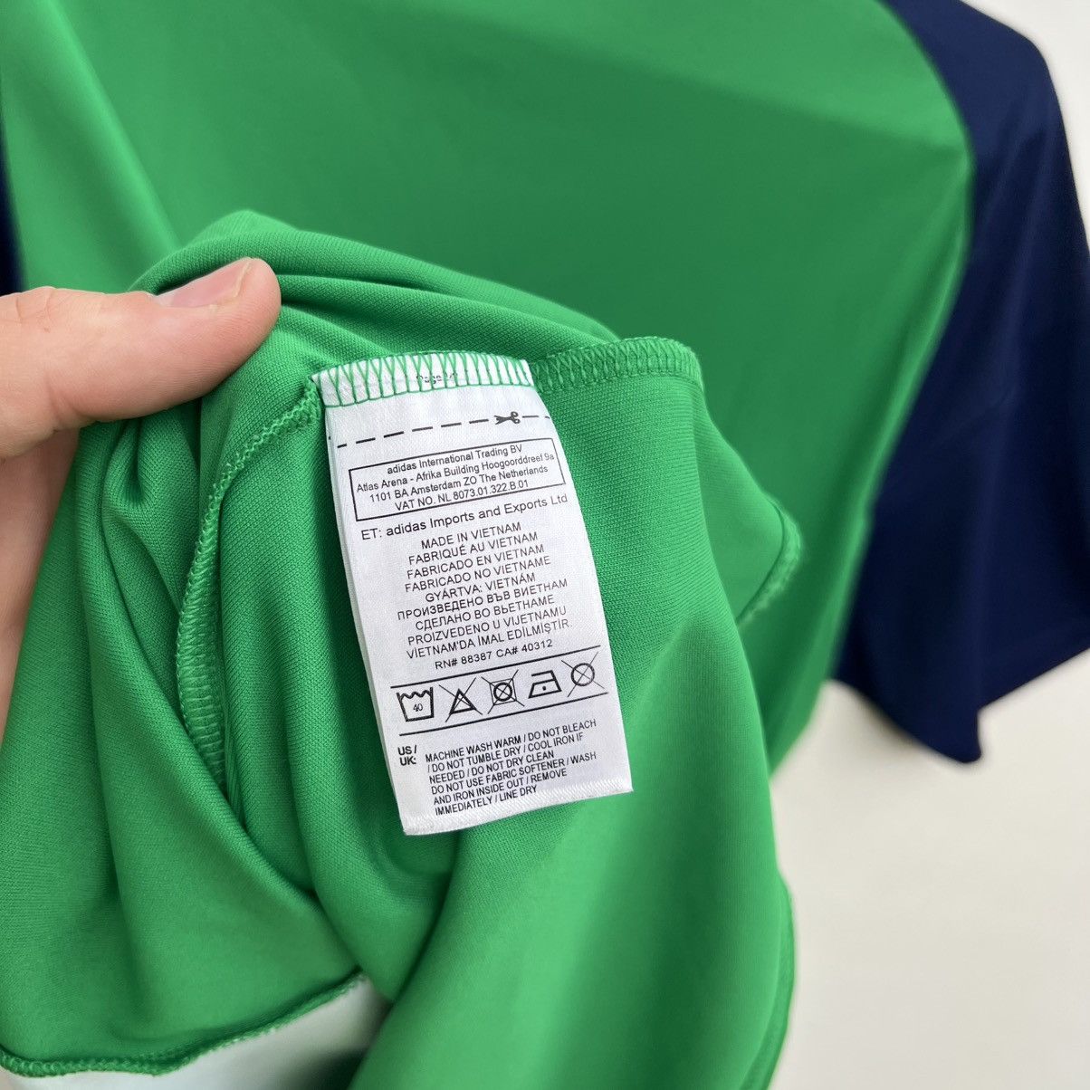 Adidas NORTHERN IRELAND 2016 2017 FOOTBALL SOCCER JERSEY ADIDAS Size US L / EU 52-54 / 3 - 9 Thumbnail