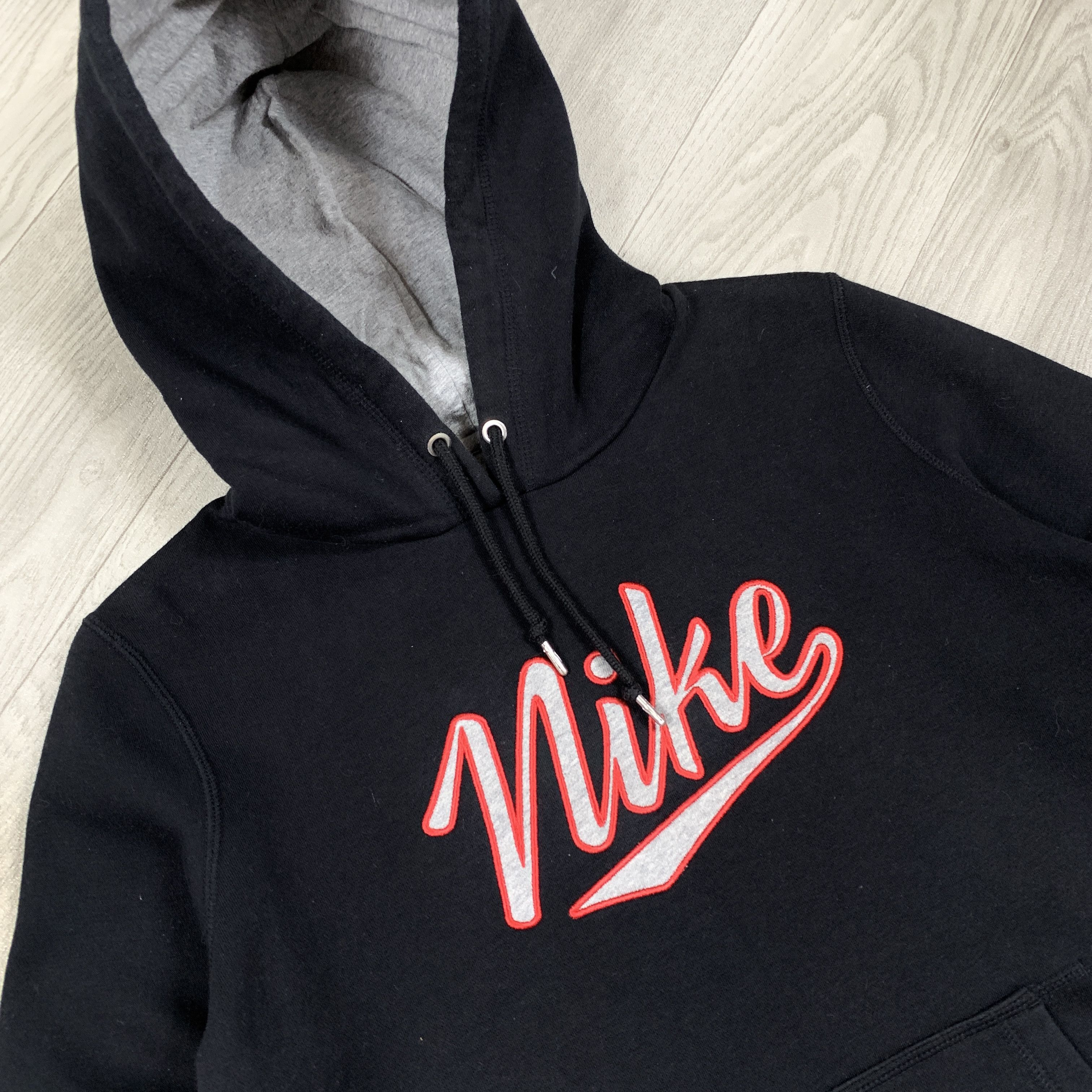 Nike Vintage Nike 90s Embroidered Black Hoodie Women's Sweat M Size M / US 6-8 / IT 42-44 - 6 Thumbnail