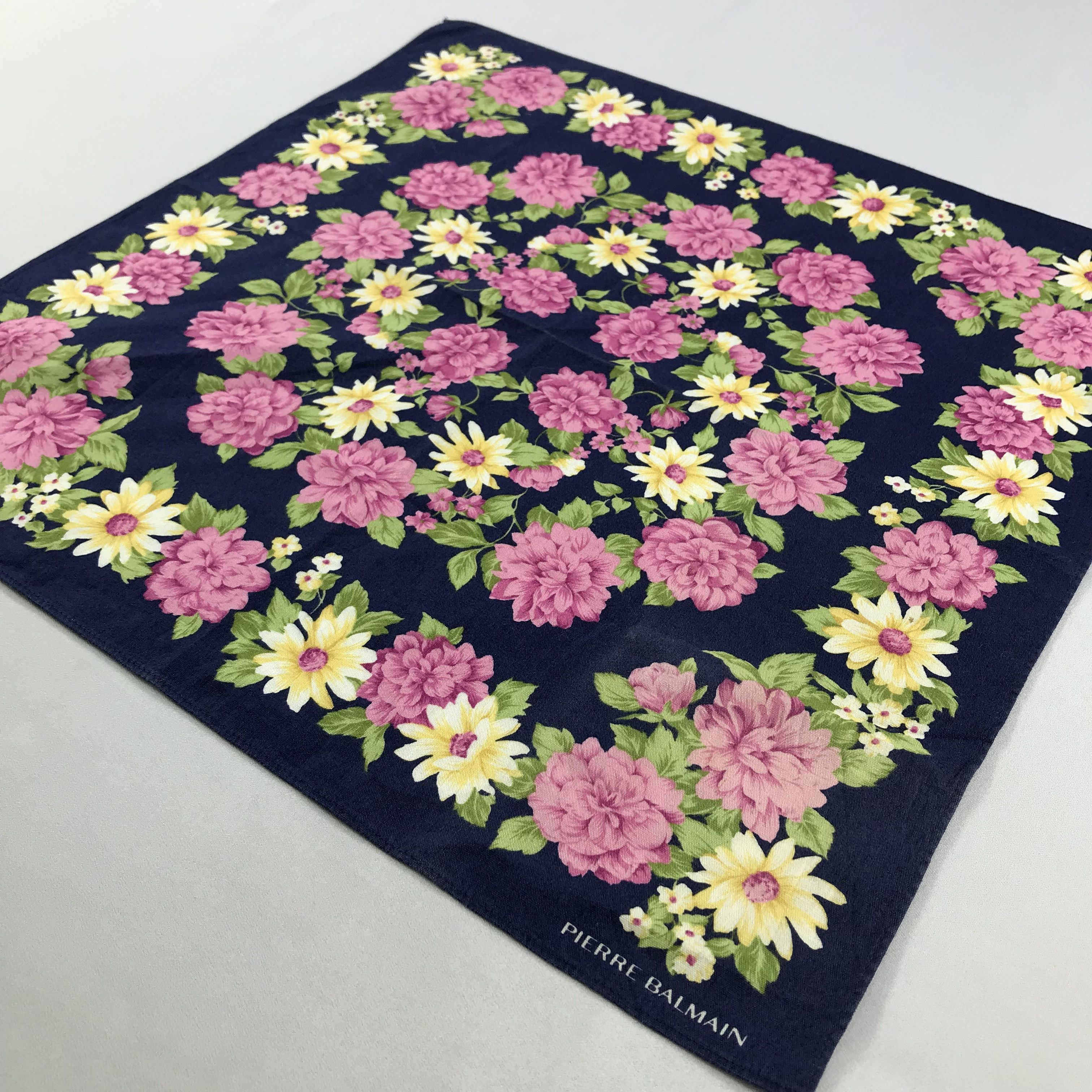 Pierre Balmain × Vintage Pierre Balmain Bandana / Handkerchief / Neckerchief - S2694 Size ONE SIZE - 2 Thumbnail