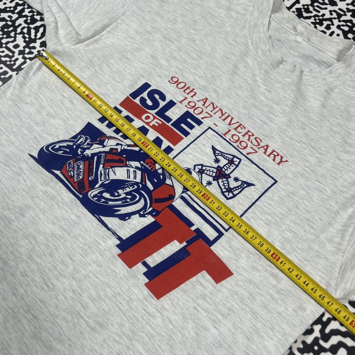Vintage Vintage 1997 Isle Of Man TT Course Moto Racing 90s T-shirt Size US M / EU 48-50 / 2 - 17 Thumbnail