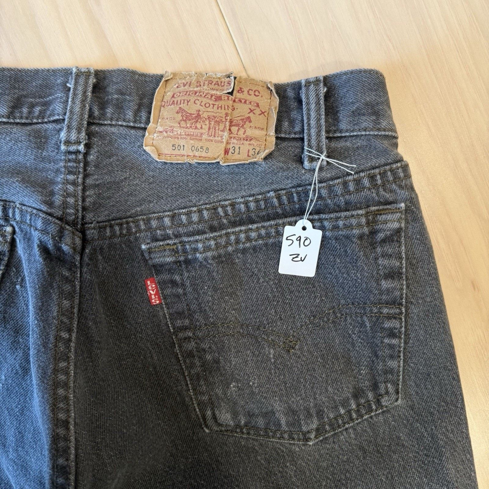 Levi's × Vintage Vintage Levis 501 Jeans 29 Black 80s Made in USA Workwear Size US 29 - 9 Thumbnail