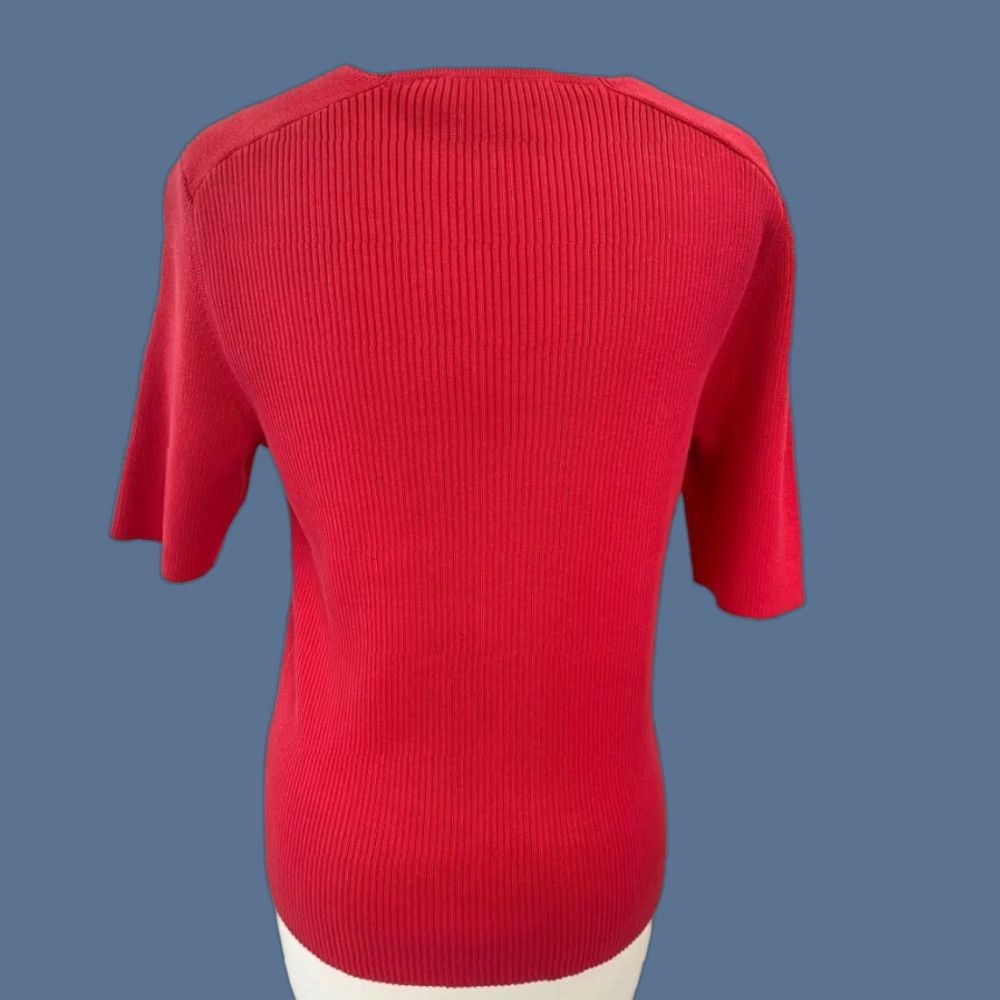 Tory Burch **Red Tory Burch Medium Pullover Ribbed Women's Sweater** User: **Tory Burch Red Medium Ribbed Women's Pullover Sweater** Size M / US 6-8 / IT 42-44 - 1 Thumbnail