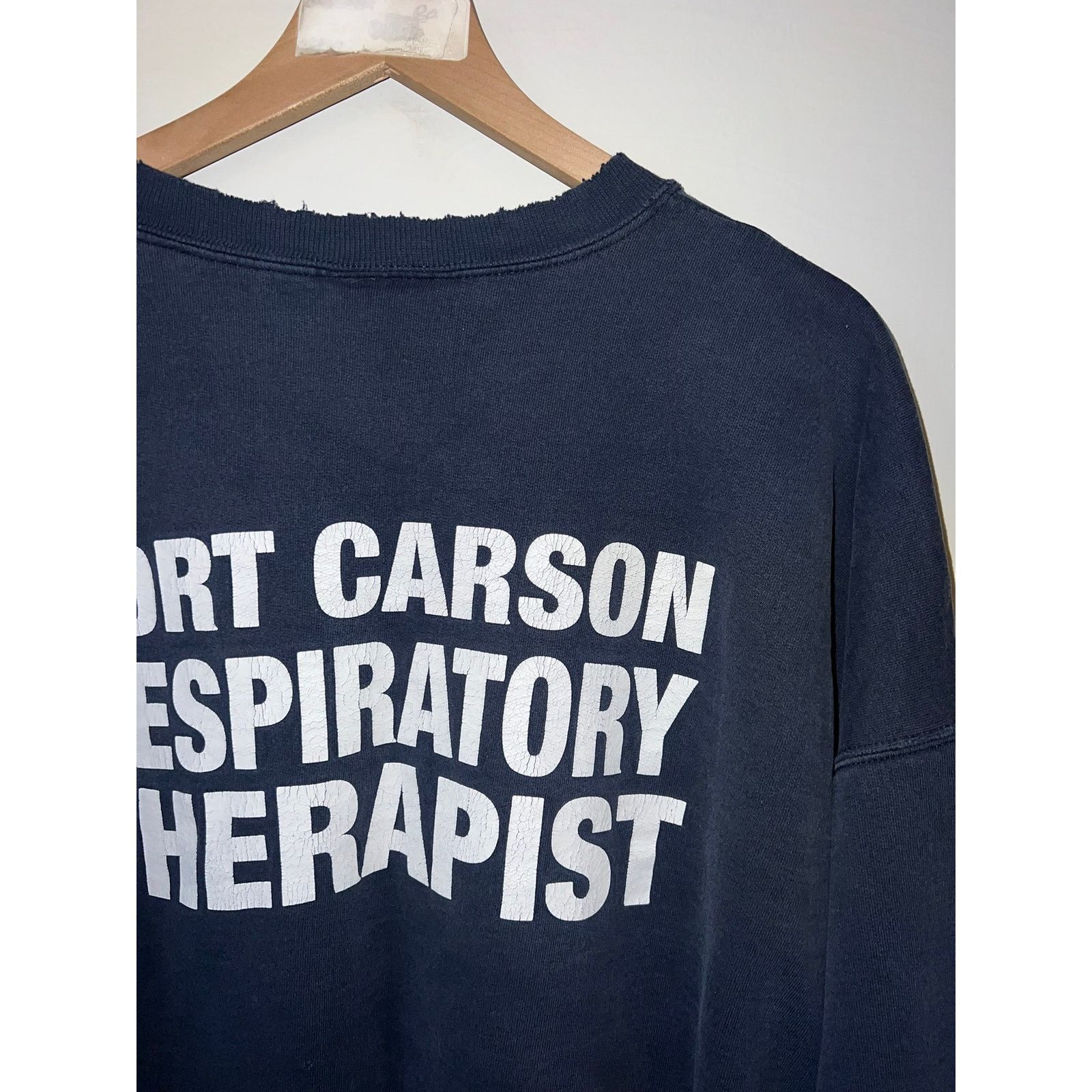 Hanes Vintage US Army Sweatshirt Evans Hospital Fort Carson 90s 2X Size US XXL / EU 58 / 5 - 9 Thumbnail