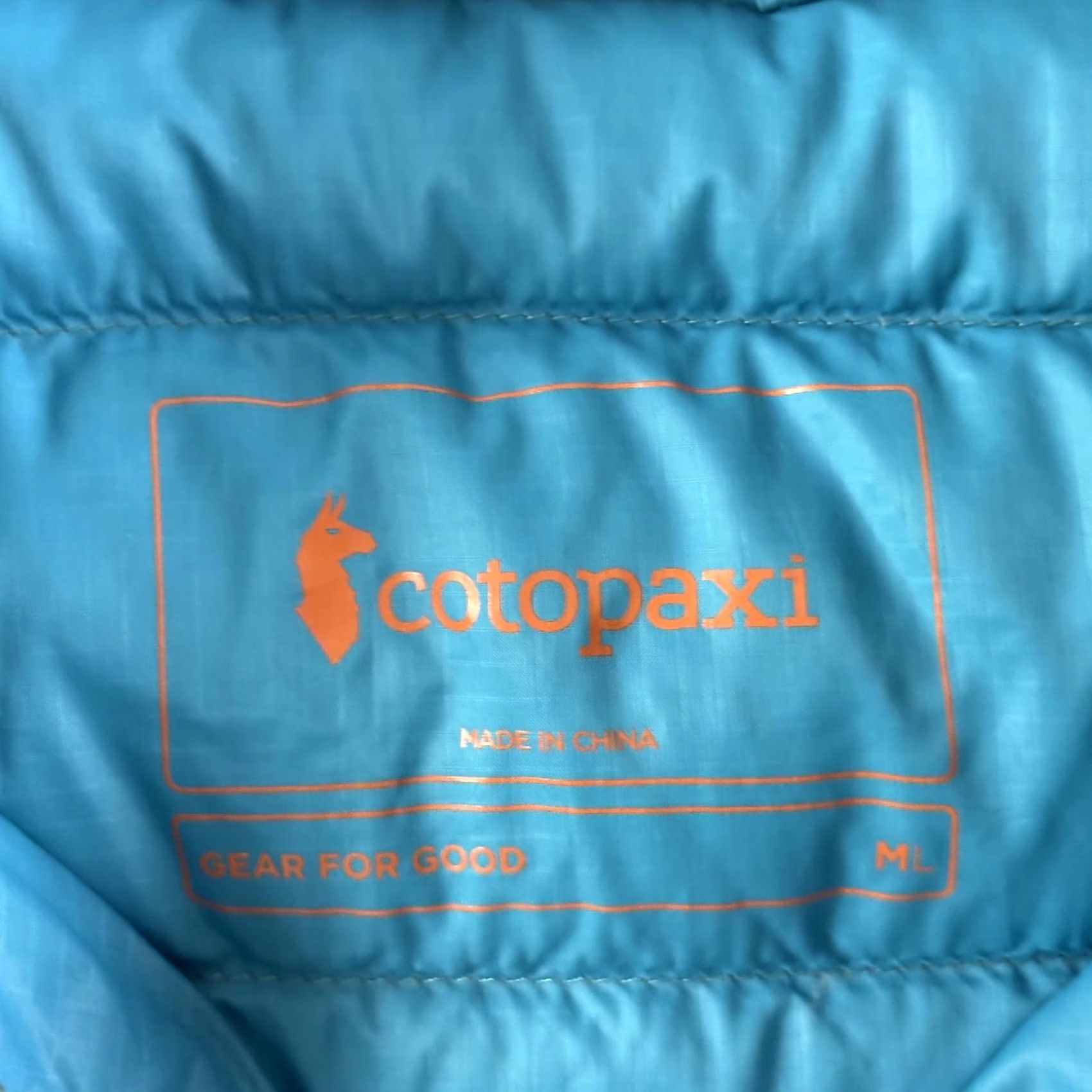 Cotopaxi Vest Mens Large Green Down Puffer Zip Gear For Good Outdoor Hiking Euc, Men's — image 4 of 6