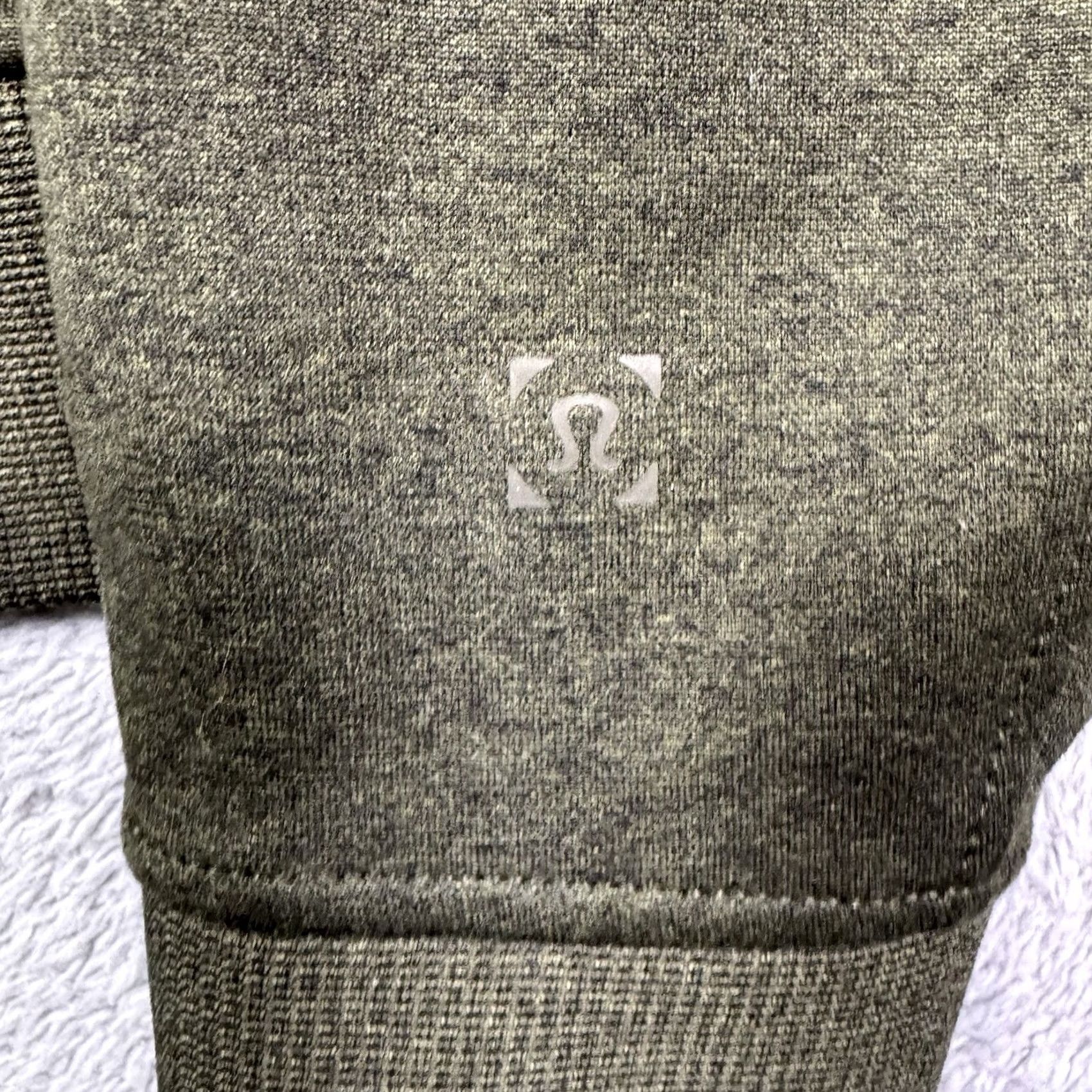 Lululemon - Keep exact spelling and capitalization - The only change is 'L' to 'Lululemon' use of 'Mens' to 'Mens Size US L / EU 52-54 / 3 - 3 Thumbnail
