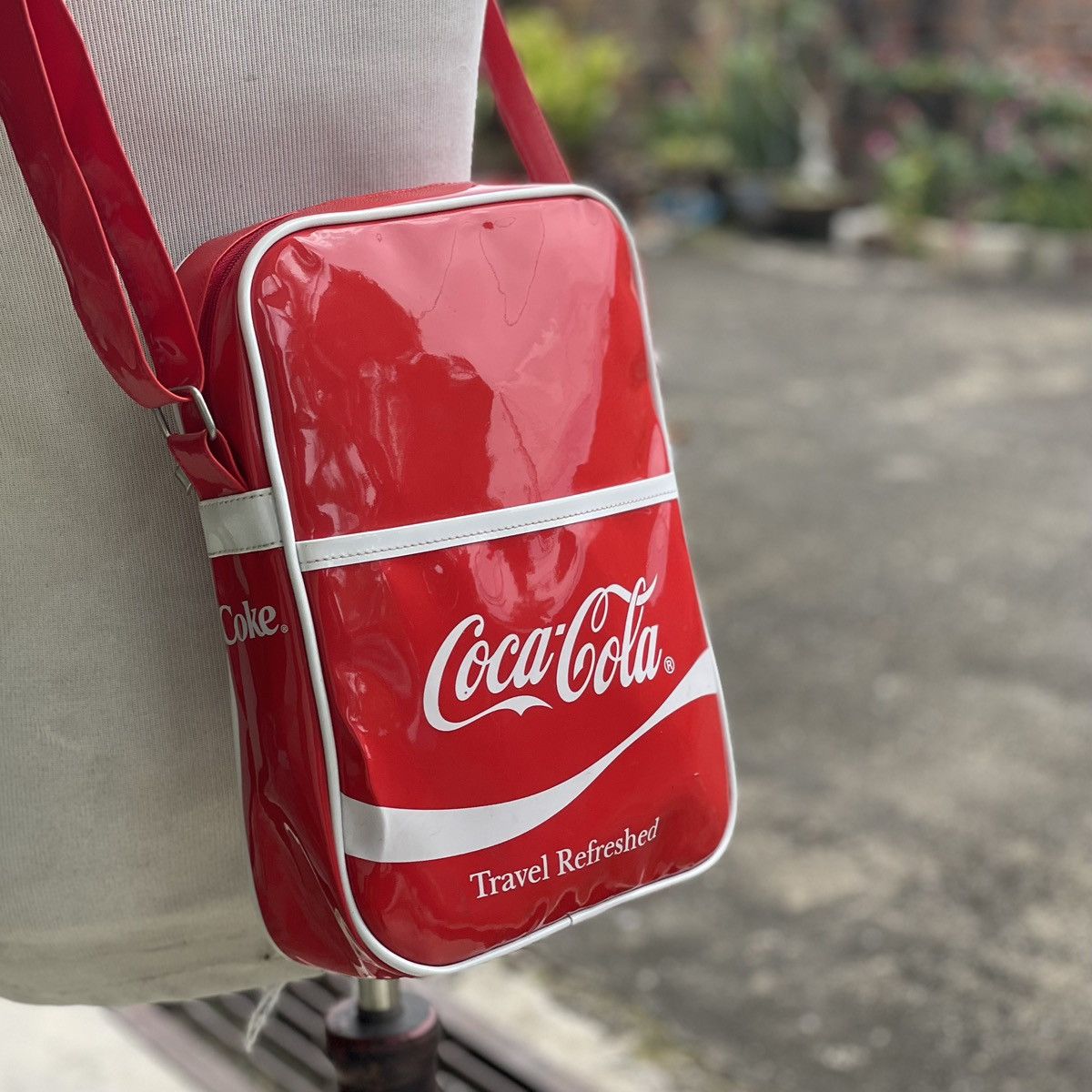 Coca Cola Coca Cola Red Vinly Crossbody Size ONE SIZE - 2 Thumbnail