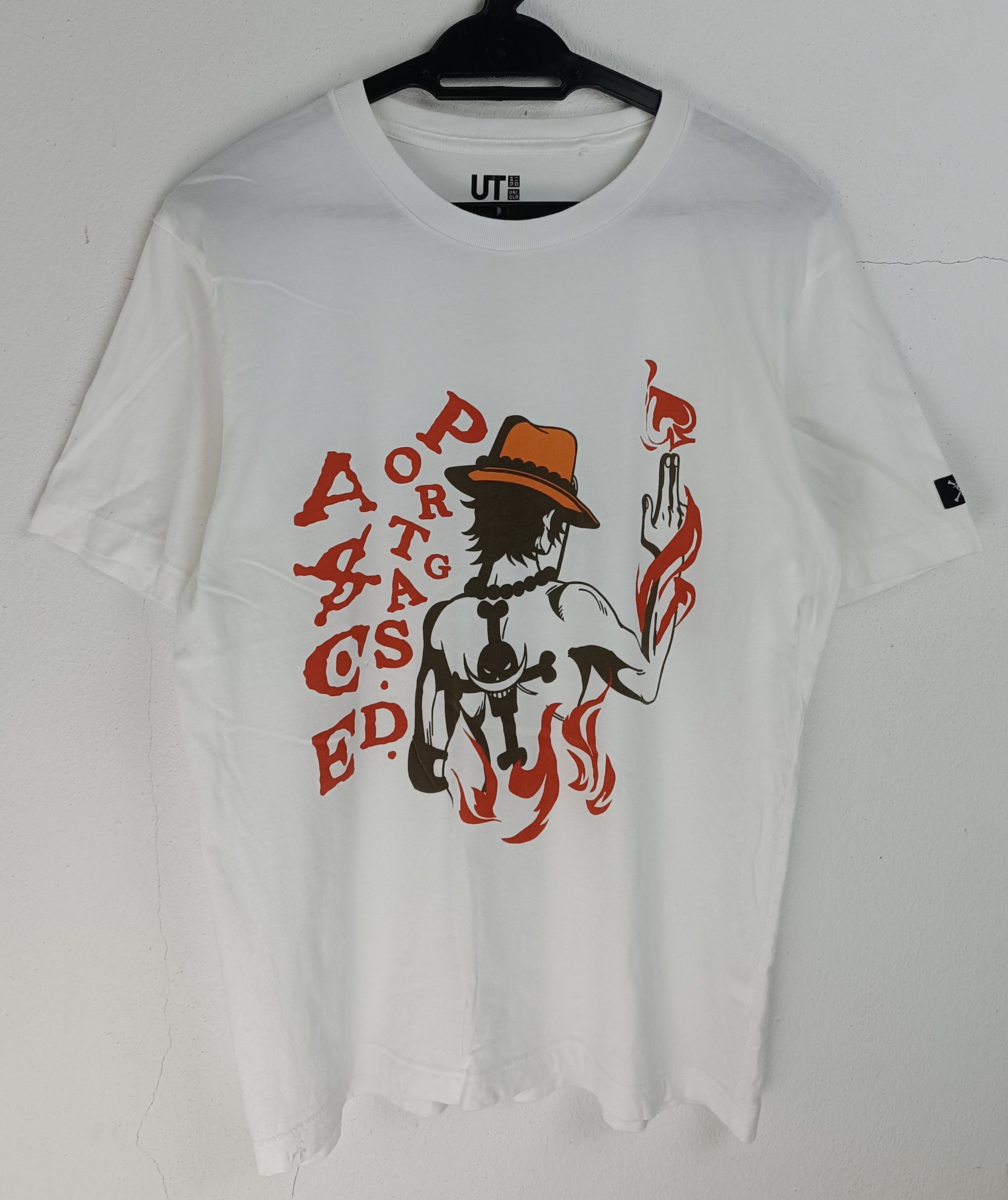Anime VINTAGE ONE PIECE PORTGAS D ACE FIRE FIST LUFFY CHOPPER TEE Size US M / EU 48-50 / 2 - 3 Thumbnail