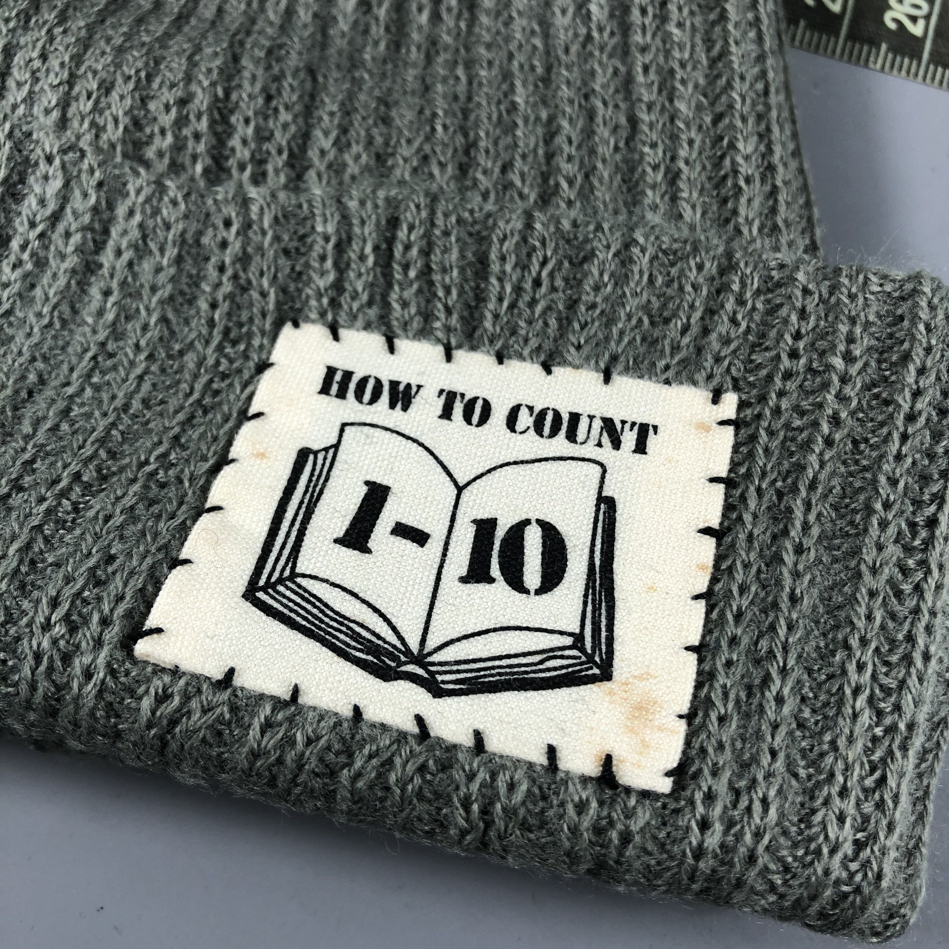 Vintage How to Count Silver Beanie Snow Hat Snow Cap -D1115 Size ONE SIZE - 5 Thumbnail
