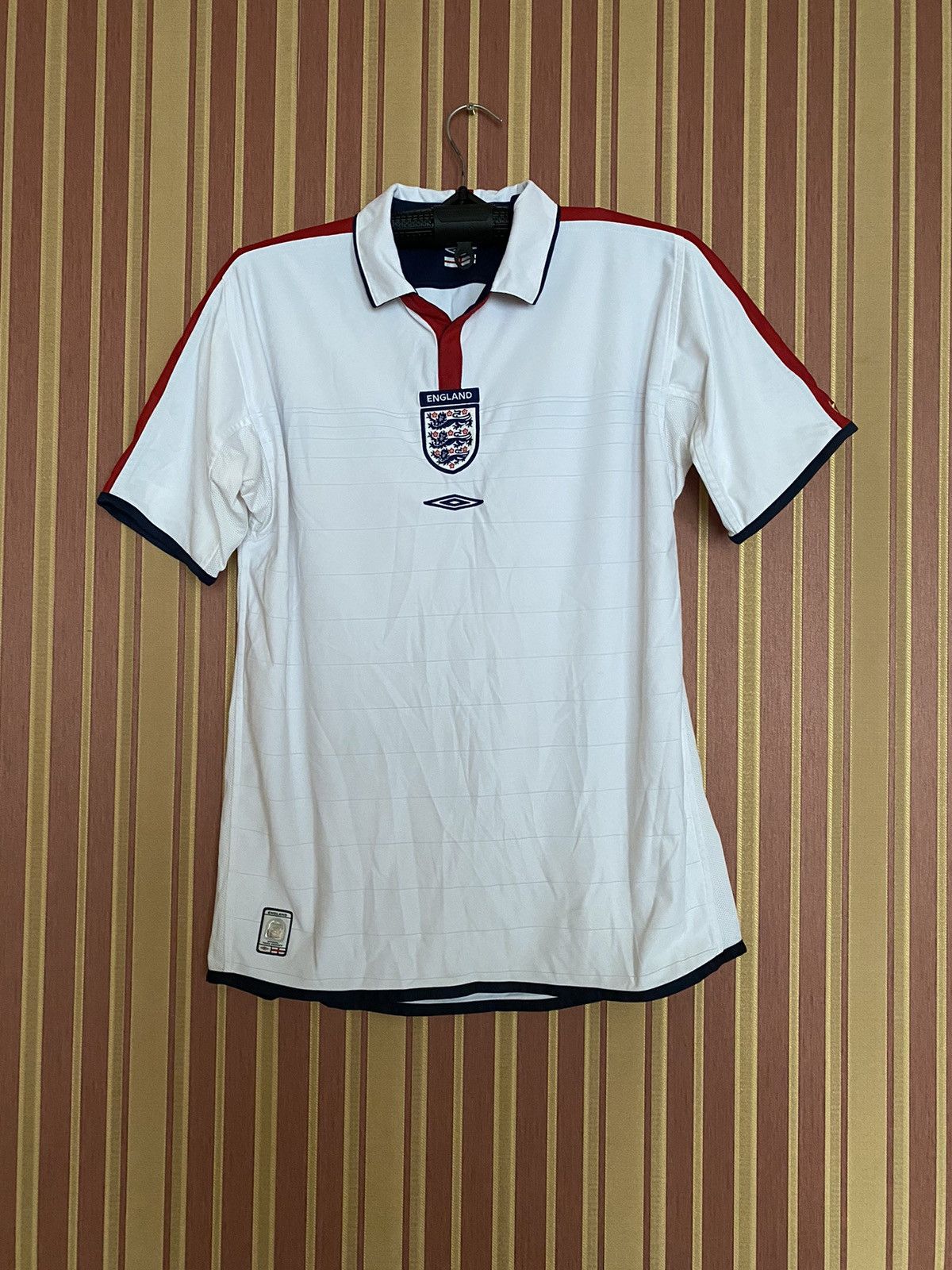 Umbro ENGLAND 2003 2005 HOME SOCCER JERSEY UMBRO REVERSIBLE Size US L / EU 52-54 / 3 - 8 Thumbnail
