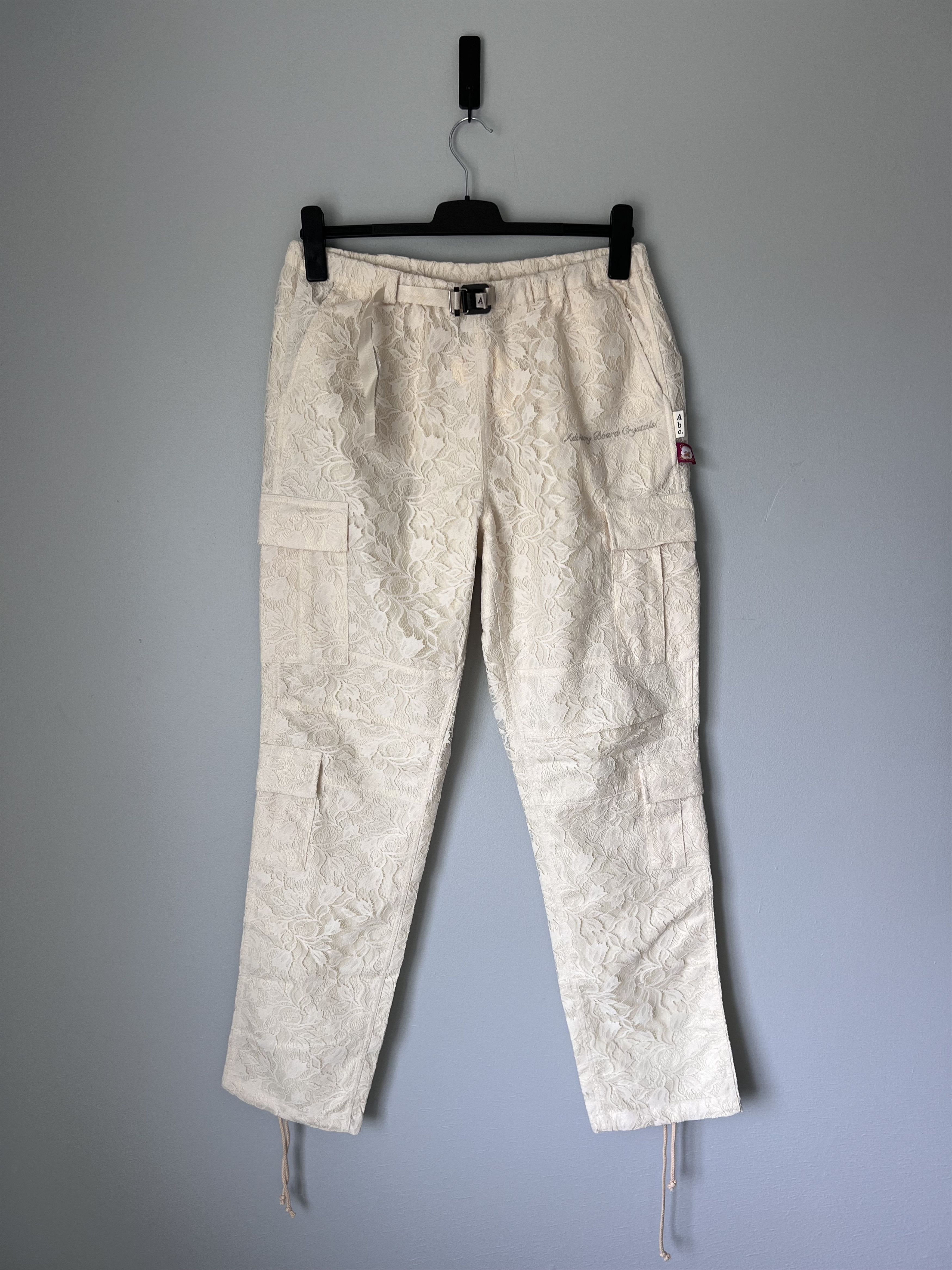 Advisory Board Crystals Advisory Board Crystals Pacifist BDU Cargo Pants in White Size US 34 / EU 50 - 1 Thumbnail