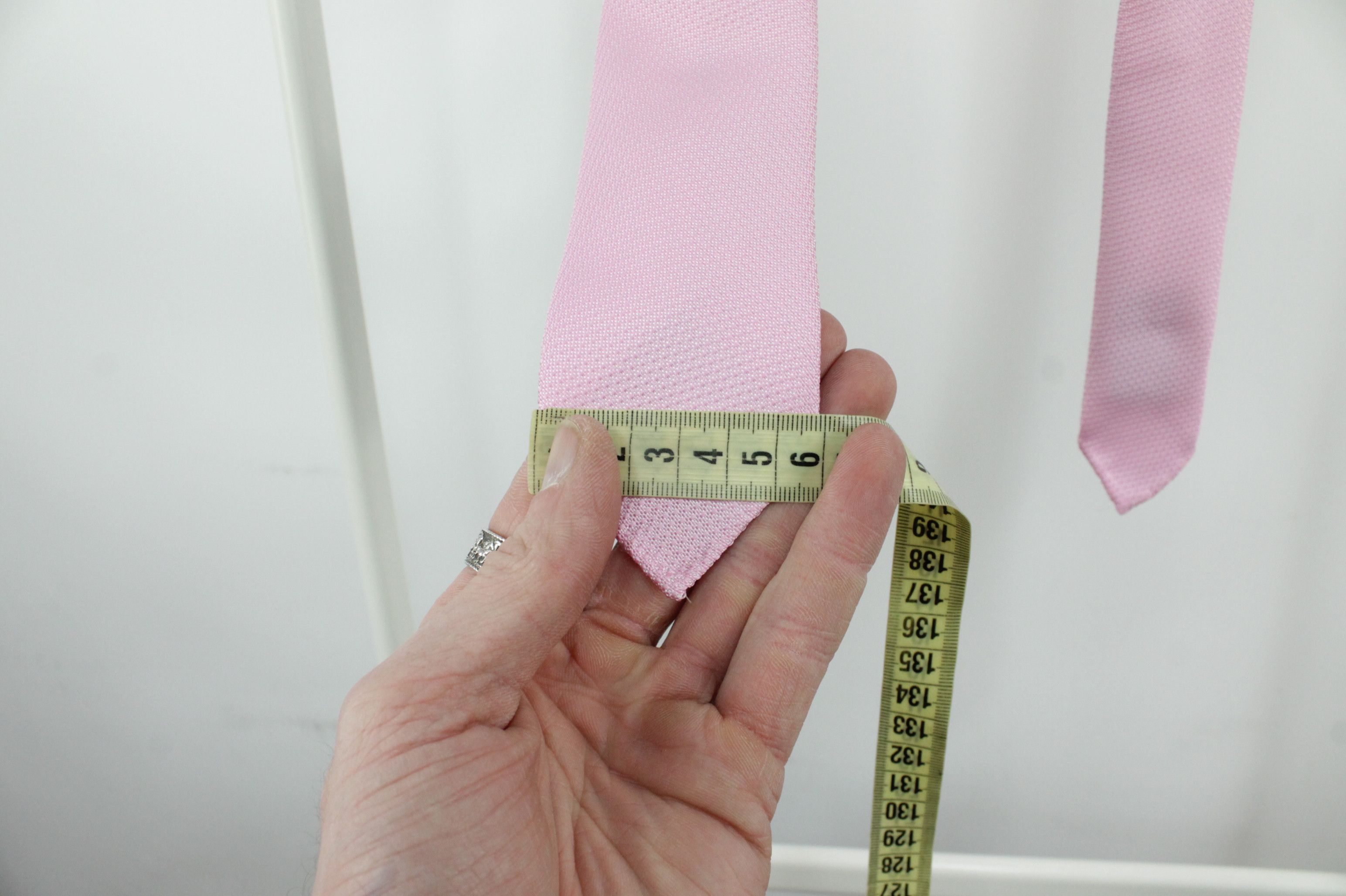Hugo Boss Hugo Boss Soft Wrinkle free Jacquard Structure Pink Tie Size ONE SIZE - 8 Thumbnail