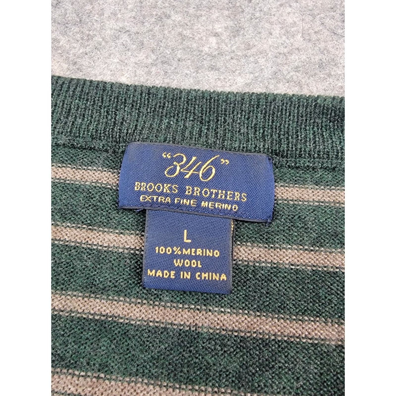 Brooks Brothers Brooks Brothers Sweater Mens Large Green Brown Stripe 100% Merino Wool Knit V-Neck Pullover Classic Preppy Casual Business Winter Fall Spring Size US L / EU 52-54 / 3 - 2 Thumbnail