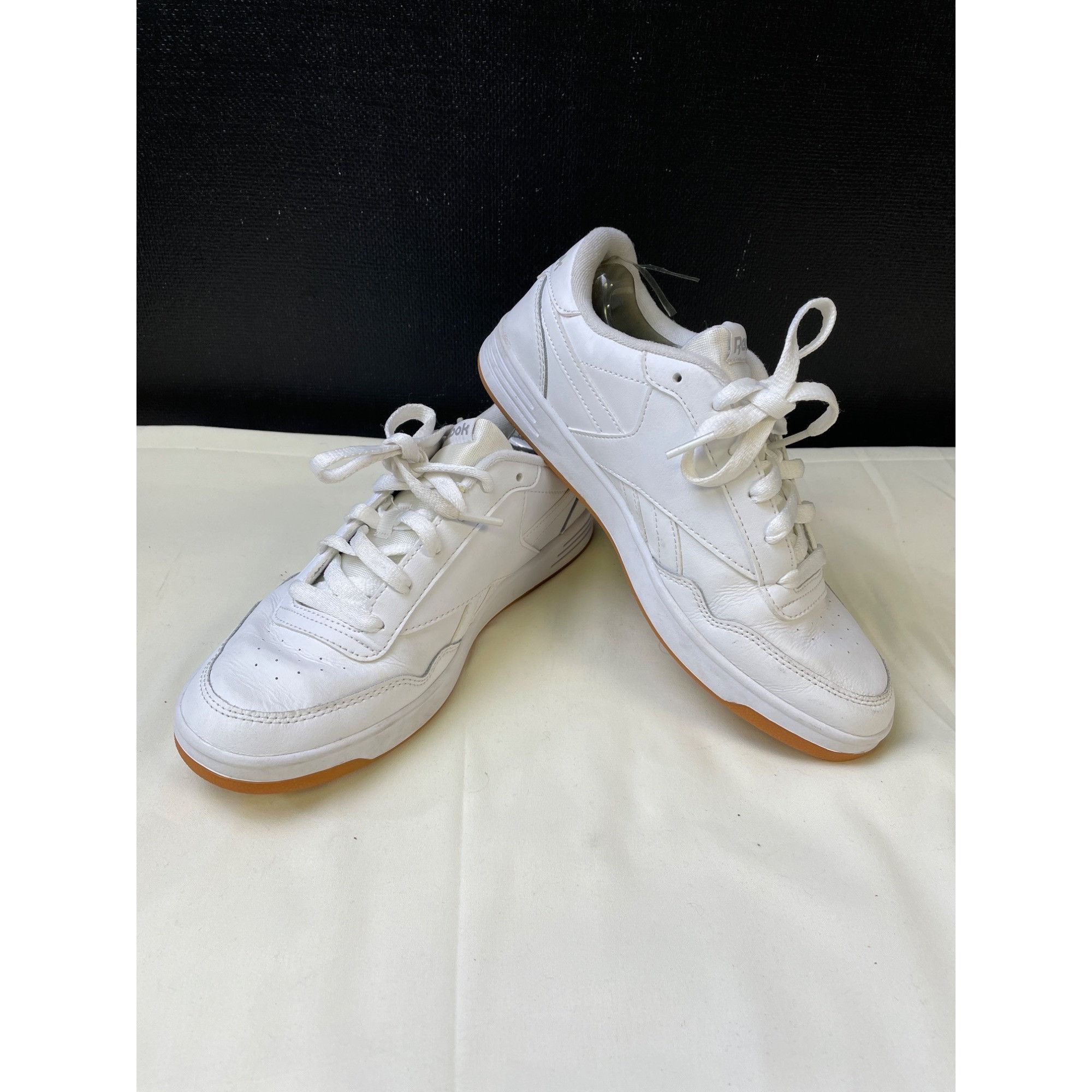 Reebok Reebok Women's Club MEMT Leather White Sneakers / Shoes Size Size US 8 / IT 38 - 4 Thumbnail