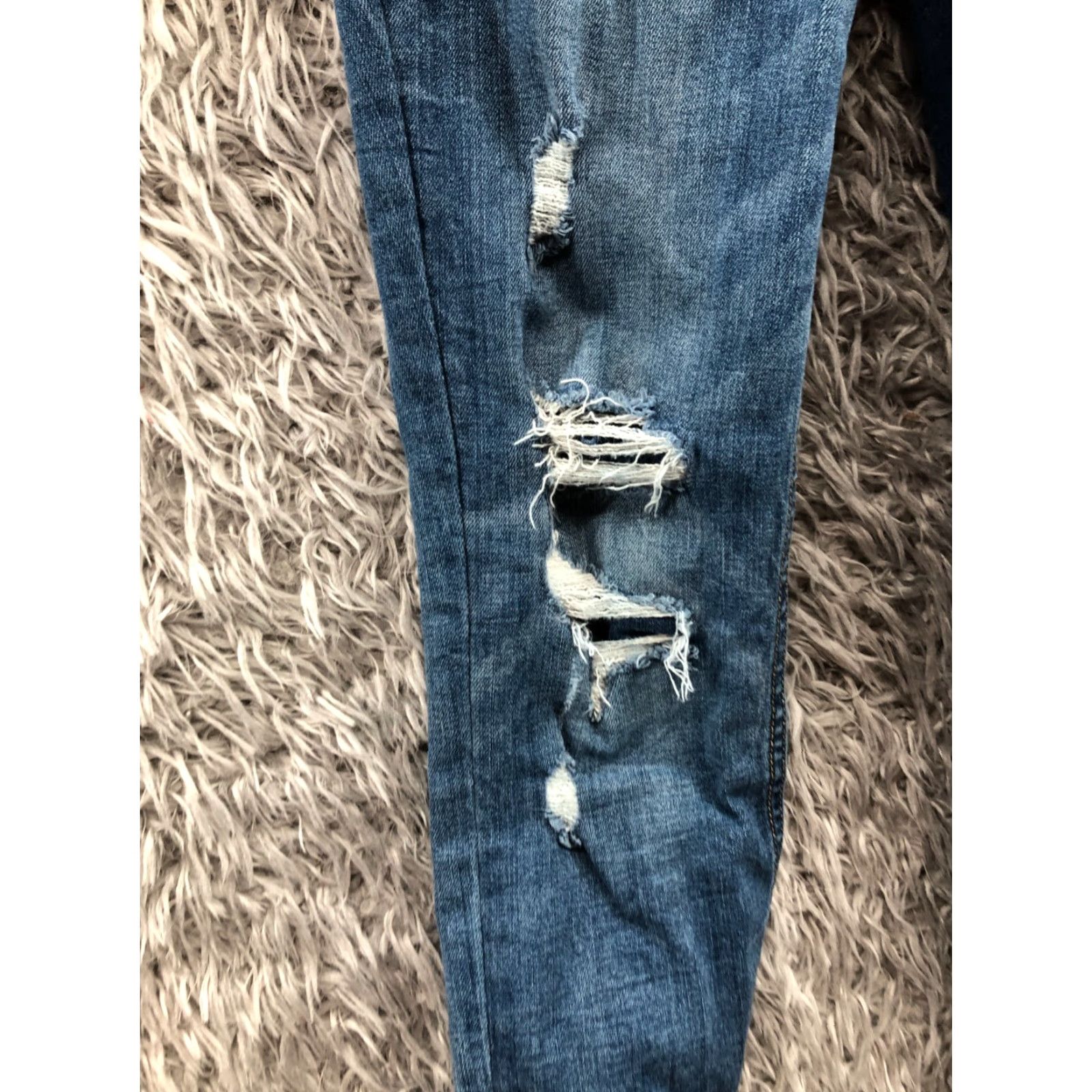 Vintage Maurices Skinny Jeans Size 28 Womens Medium Wash Blue Distressed Denim 5-Pocket Regular Rise Low Waist Size 28" / US 6 / IT 42 - 6 Thumbnail