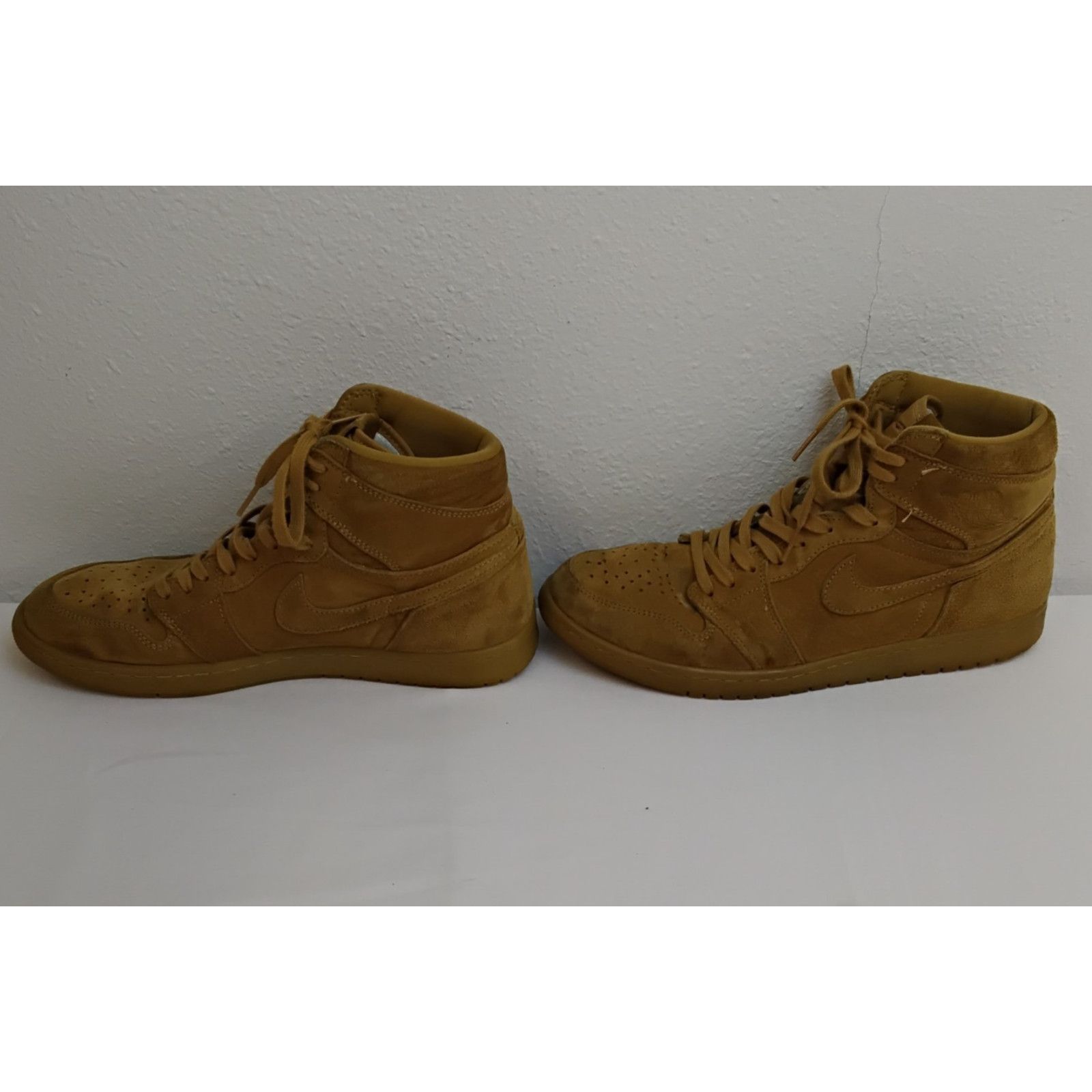 Nike Nike Air Jordan 1 Retro OG High Top Shoe Men 11 Wheat Brown Size US 11 / EU 44 - 4 Thumbnail