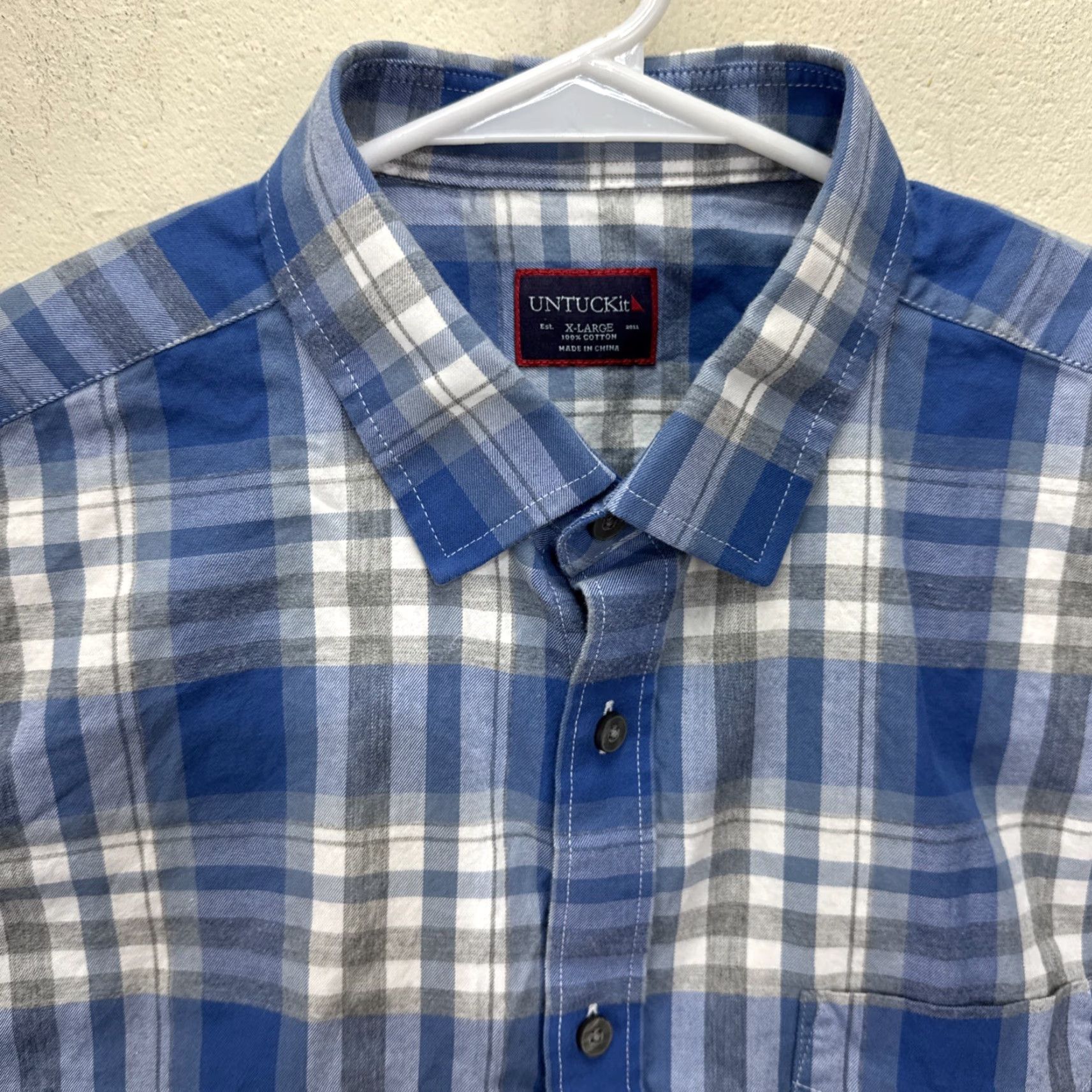 UNTUCKit UNTUCKit Shirt Men XL Blue Gray White Plaid Button-Up Long Sleeve Casual Fiano - Cotton Flannel, Regular Fit, Classic Winter Wear Size US L / EU 52-54 / 3 - 3 Thumbnail