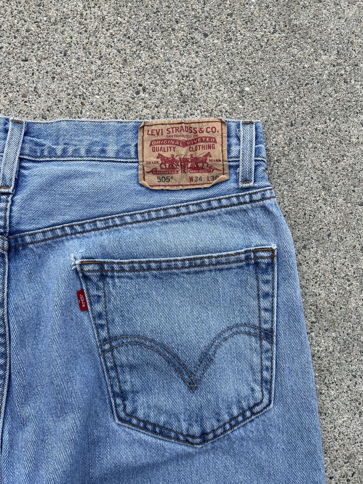 Levi's Early Y2K L. Indigo Levi’s 505 Regular Fit Jeans Size 34x30 Size US 34 / EU 50 - 4 Thumbnail