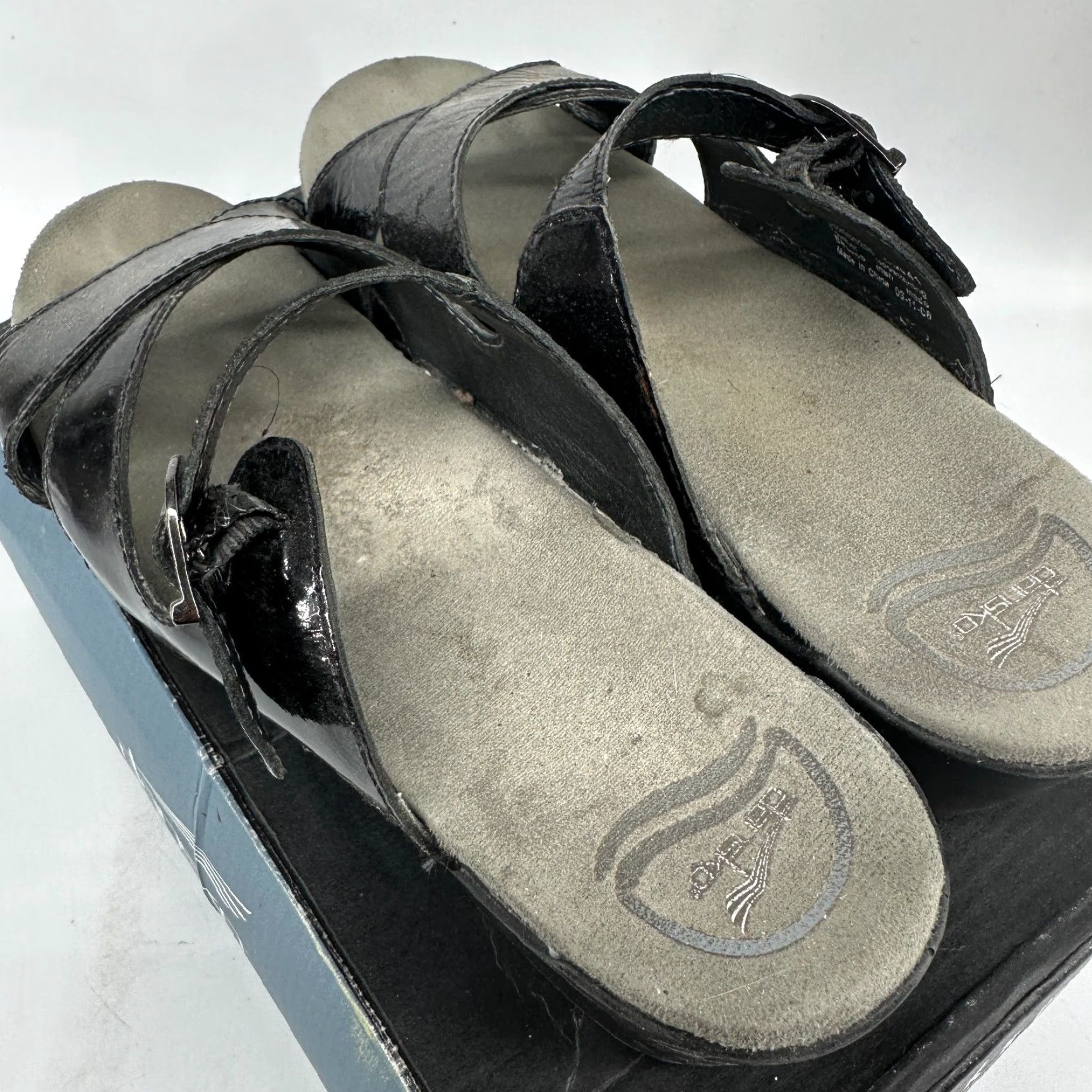 Dansko Dansko Sandal Black Women's Size 40 Criss-Cross Strap Leather Slip On Slide Shoes Womens Shoes Leather Slip On Comfort Casual Wedge All Season Size US 8 / IT 38 - 5 Thumbnail