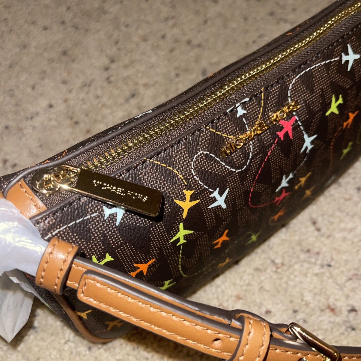 Michael Kors Michael Kors JET SET Medium Pouchette ‘Brown’ - BRAND NEW Size ONE SIZE - 9 Thumbnail