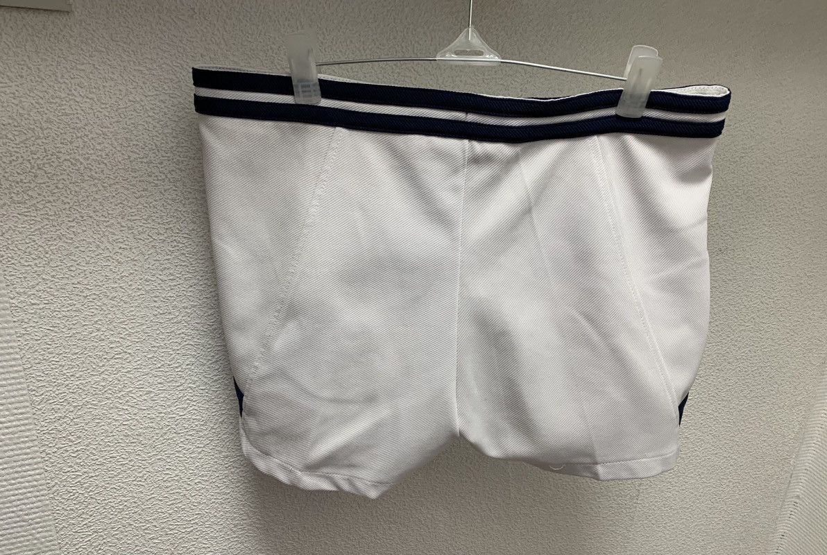 Sergio Tacchini Sergio tacchini archival clothing white shorts M 32 as Size US 32 / EU 48 - 6 Thumbnail