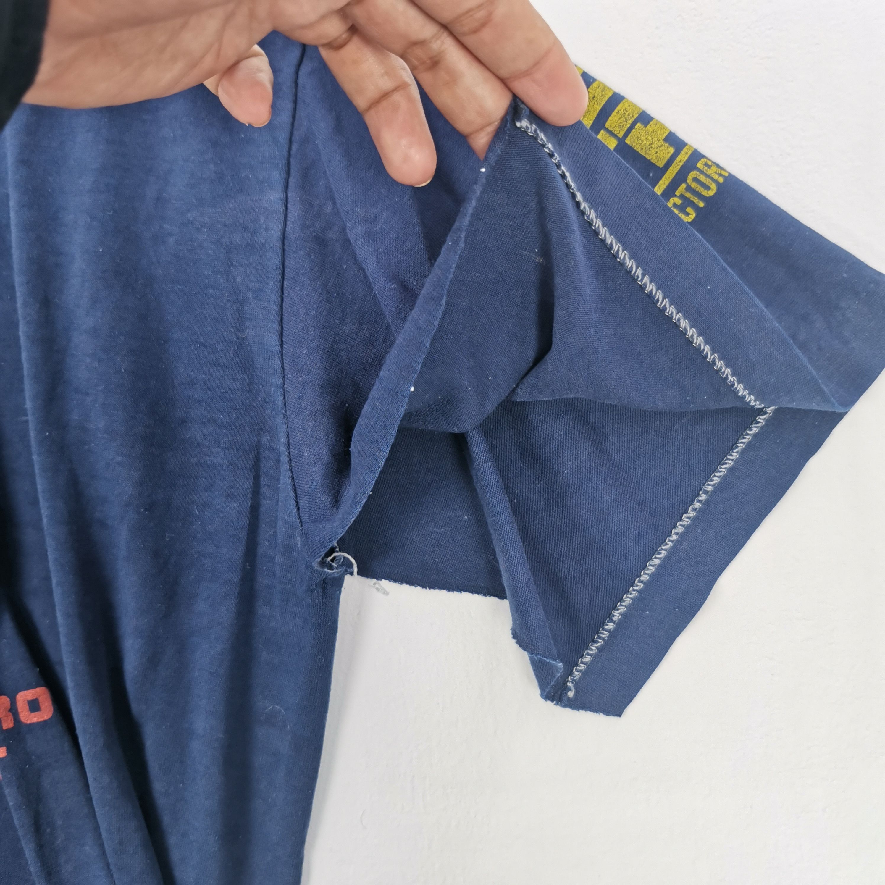 Vintage Vintage 90s The Dam Crew T-Shirt Hydro Electric Crewneck Tee Size US M / EU 48-50 / 2 - 8 Thumbnail