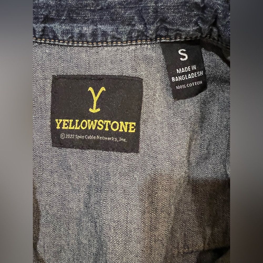 Other Yellowstone Dutton Ranch Western Denim Shirt Snap Button S Size US S / EU 44-46 / 1 - 8 Thumbnail