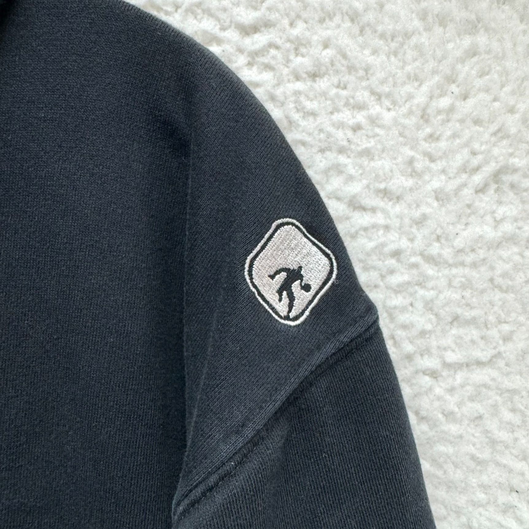 Vintage VINTAGE And1 Hoodie Sweatshirt M Black Logo Grunge Skater Mens Y2K Size US M / EU 48-50 / 2 - 5 Thumbnail