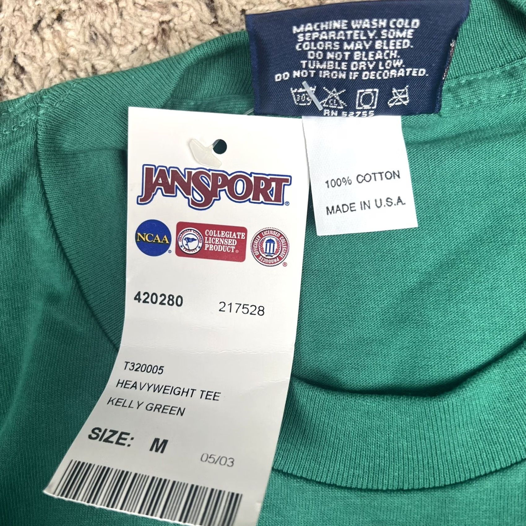 Jansport VINTAGE Jansport T-Shirt Notre Dame vs Purdue College Football Graphic Shirt M Green Mens Size US M / EU 48-50 / 2 - 6 Thumbnail