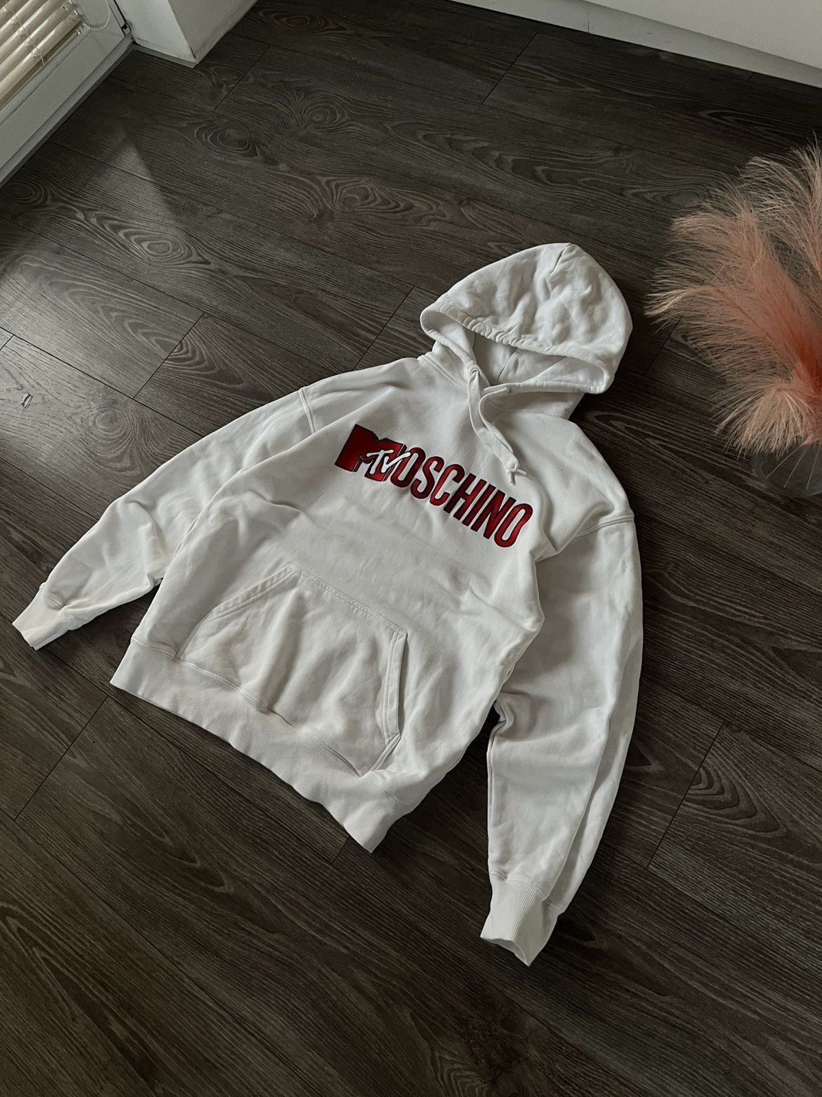 H&M × Moschino × Mtv ‼️Moschino x H&M x Mtv Big Knit Logo White Hoodie‼️ Size US S / EU 44-46 / 1 - 3 Thumbnail