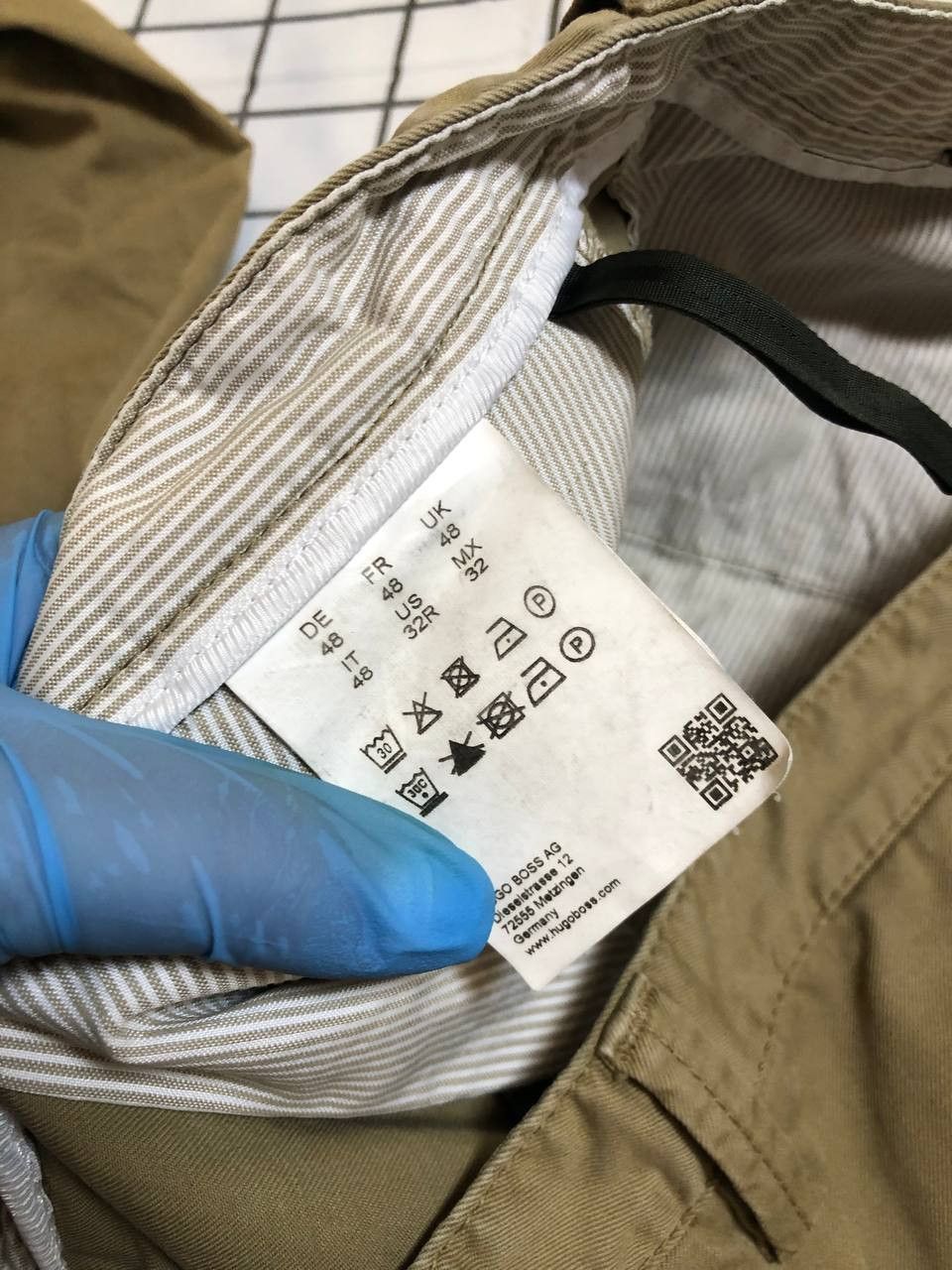 Hugo Boss HUGO Boss Sand Straight Leg Chino Size US 32 / EU 48 - 14 Thumbnail