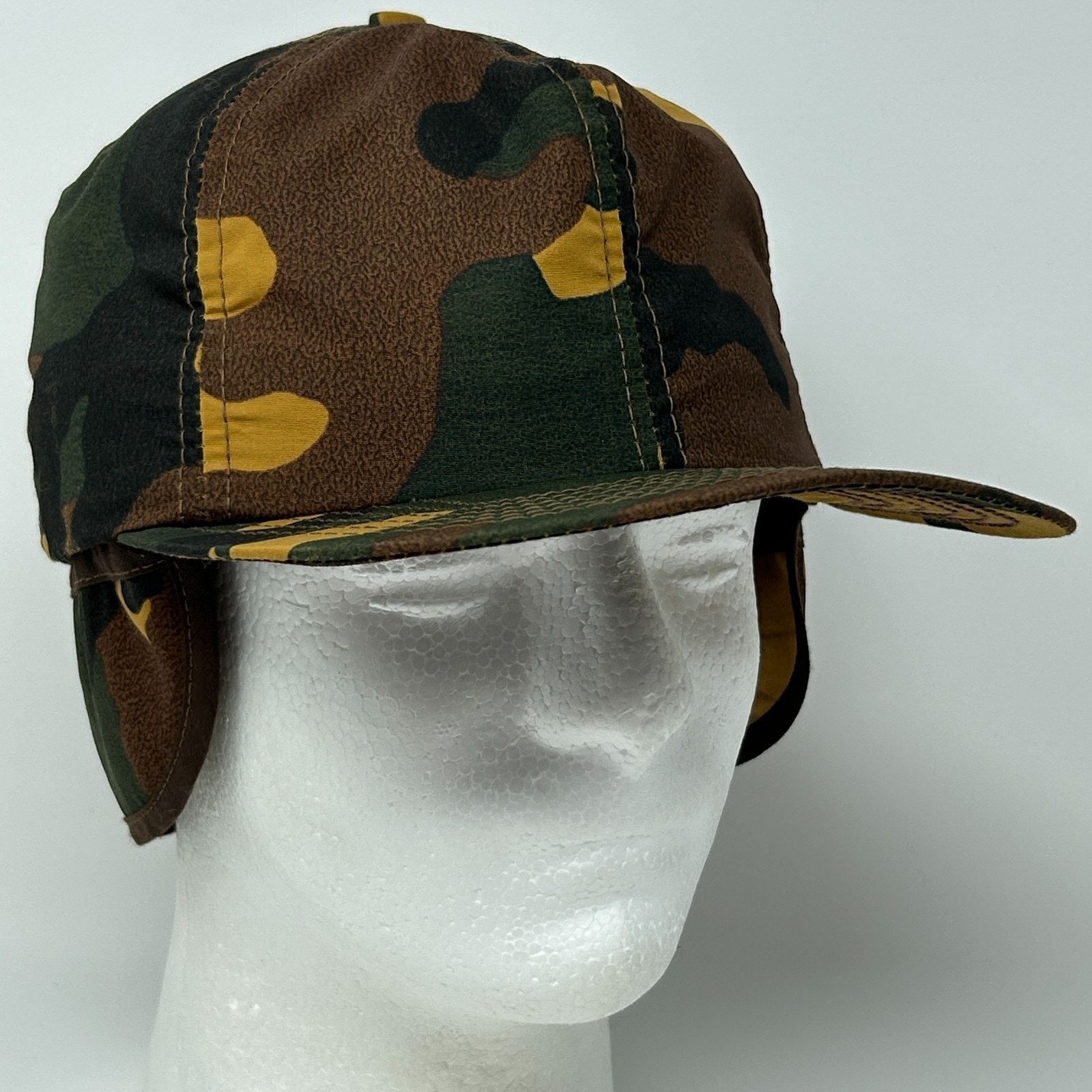 Vintage Vintage Hunting Camo Hat Baseball Cap Ear Flap Hunter Medium Size ONE SIZE - 1 Thumbnail