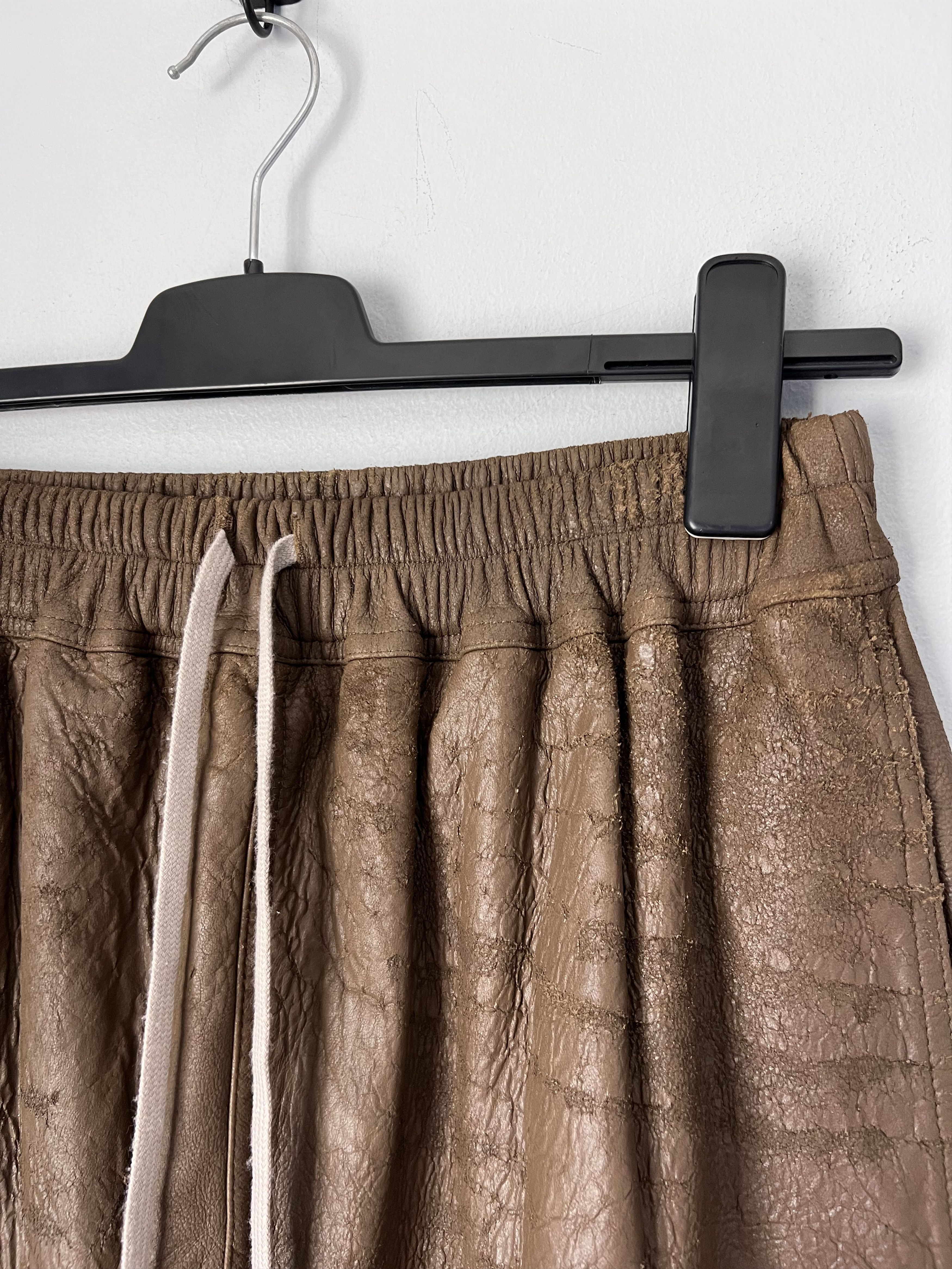 Rick Owens Rick Owens Leather Boxer Shorts in Bean Brown Size US 34 / EU 50 - 2 Thumbnail