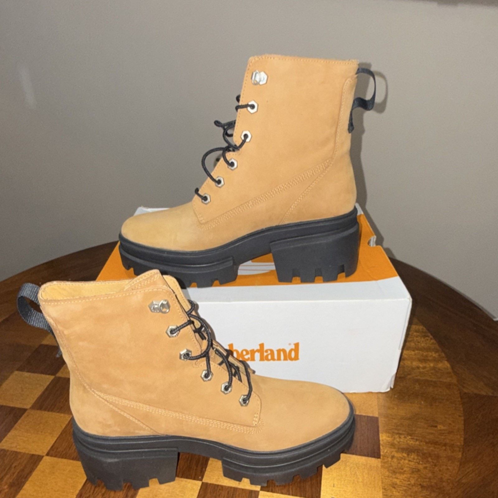 Timberland Timberland Everleigh 6-Inch Lace Up Wheat Nubuck US 9.5W Size US 9.5 / IT 39.5 - 2 Thumbnail