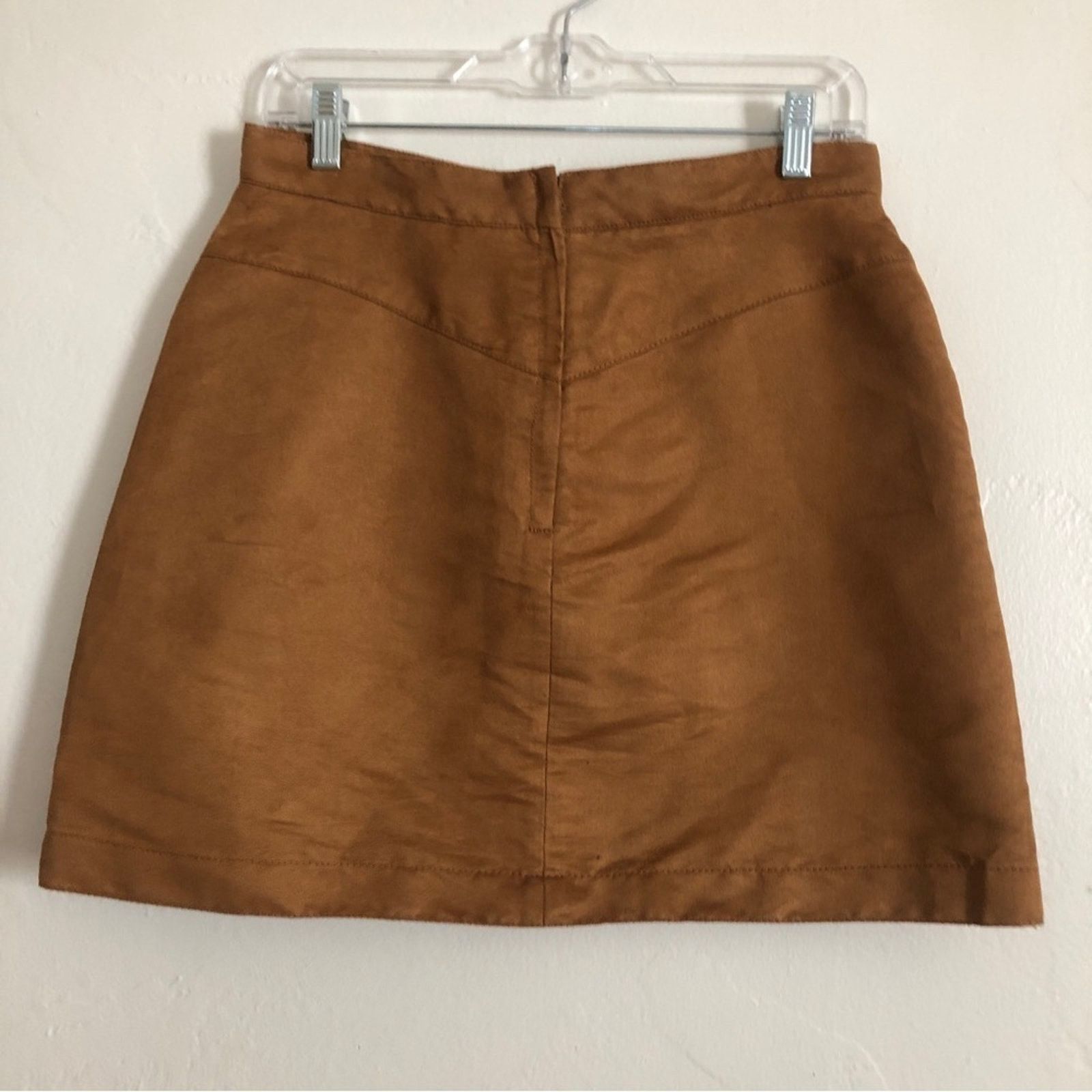 H&M H&M Faux Leather Suede Button Front High Rise Mini Skirt Size 32" / US 10 / IT 46 - 4 Thumbnail