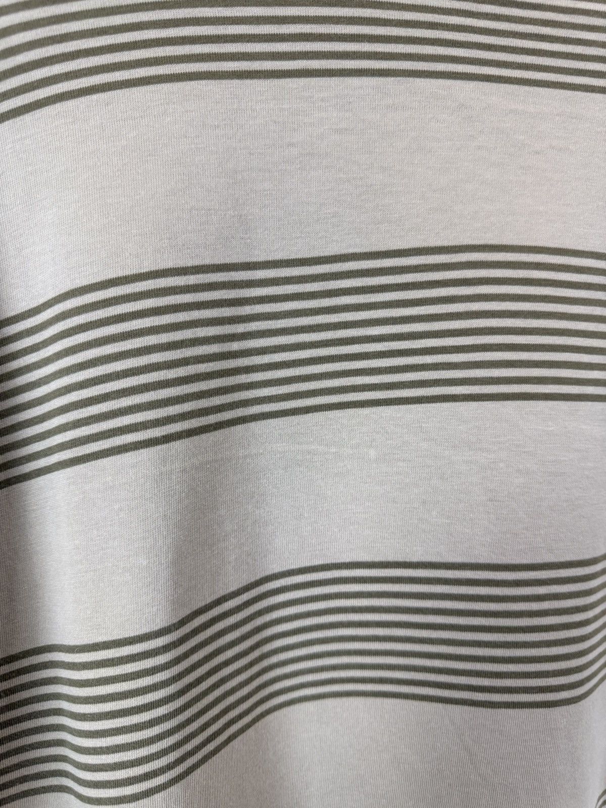 Burberry Burberry luxury vintage logo tee Size US L / EU 52-54 / 3 - 9 Thumbnail