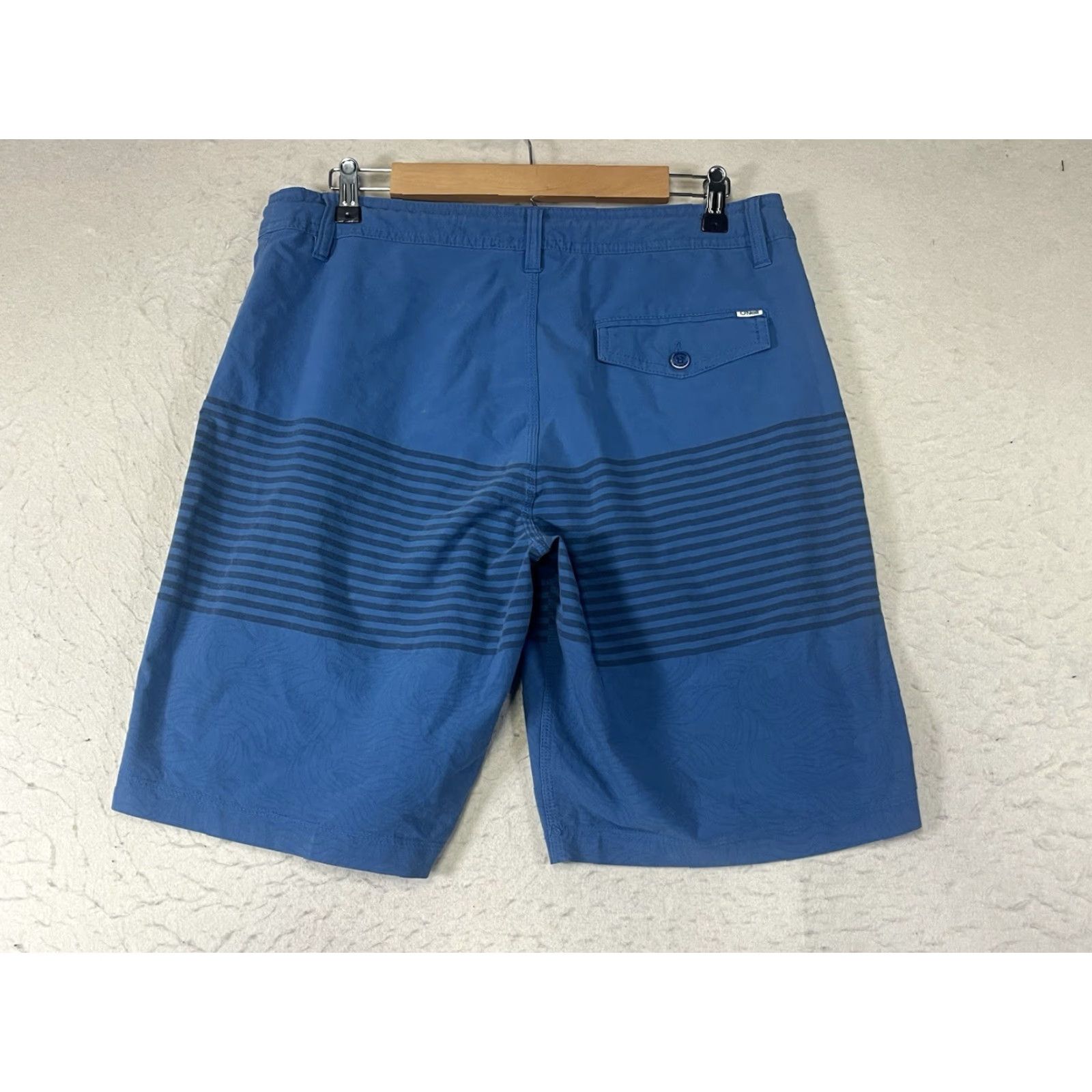 O'Neill O'Neill Shorts Blue Stripe Hybrid Walk Chino Golf Casual Beach Men’s 32 Size US 32 / EU 48 - 2 Thumbnail