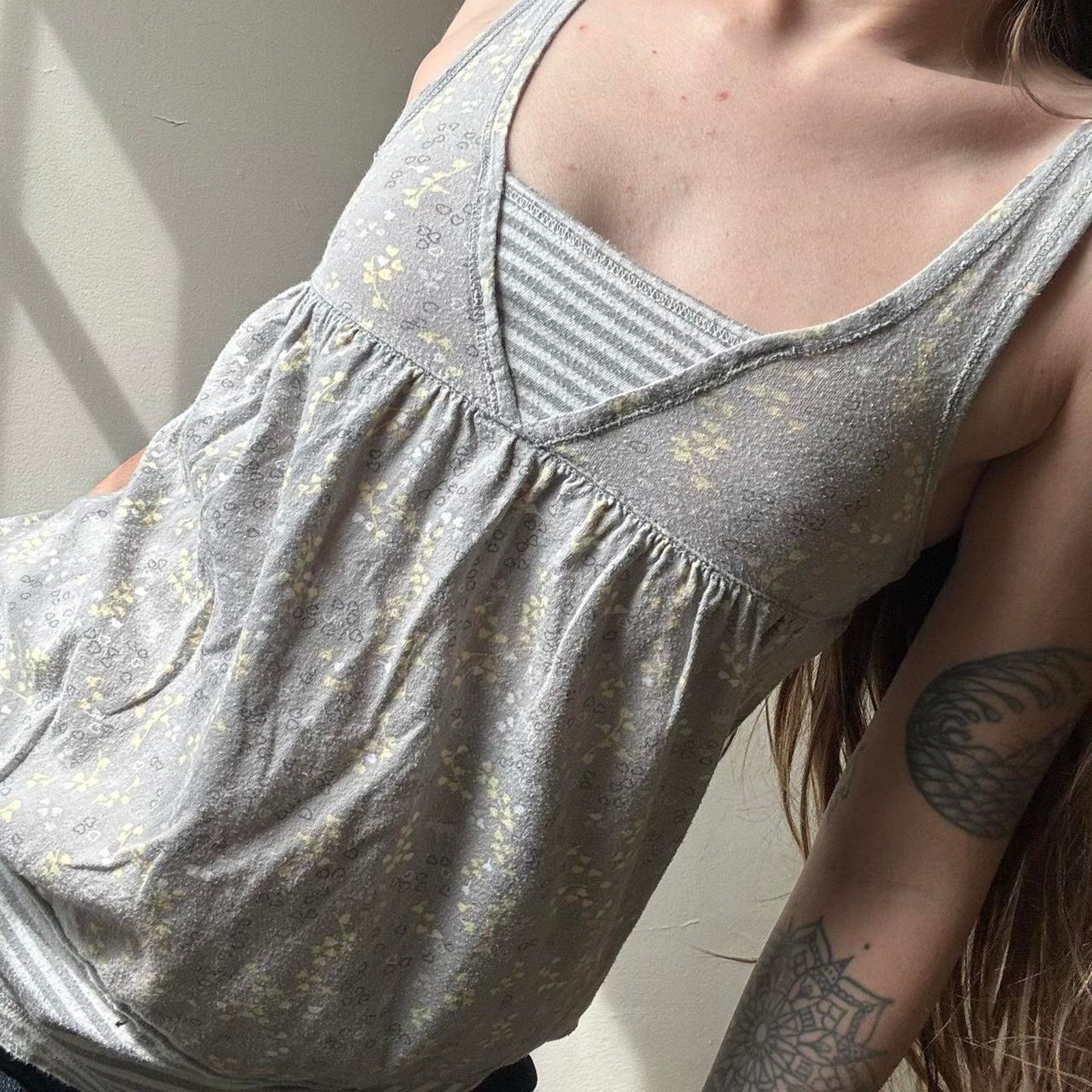Abercrombie & Fitch Y2K Abercrombie Kids Cotton Grey Babydoll Tank Small Preppy Size S / US 4 / IT 40 - 2 Thumbnail