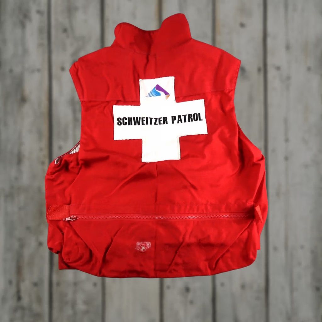 Vintage VINTAGE 90s Ski Area Supplies Vest Mens Size M Red Cross Patch Made In USA Size US M / EU 48-50 / 2 - 1 Thumbnail