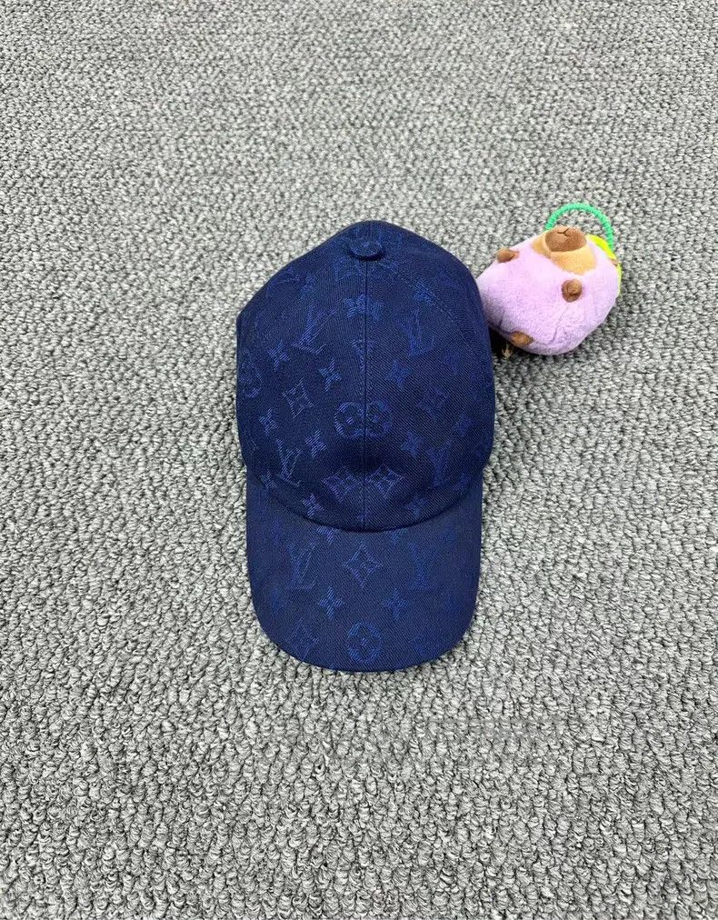 Louis Vuitton Louis Vuitton Blue old flower full print logo cap Size ONE SIZE - 1 Thumbnail