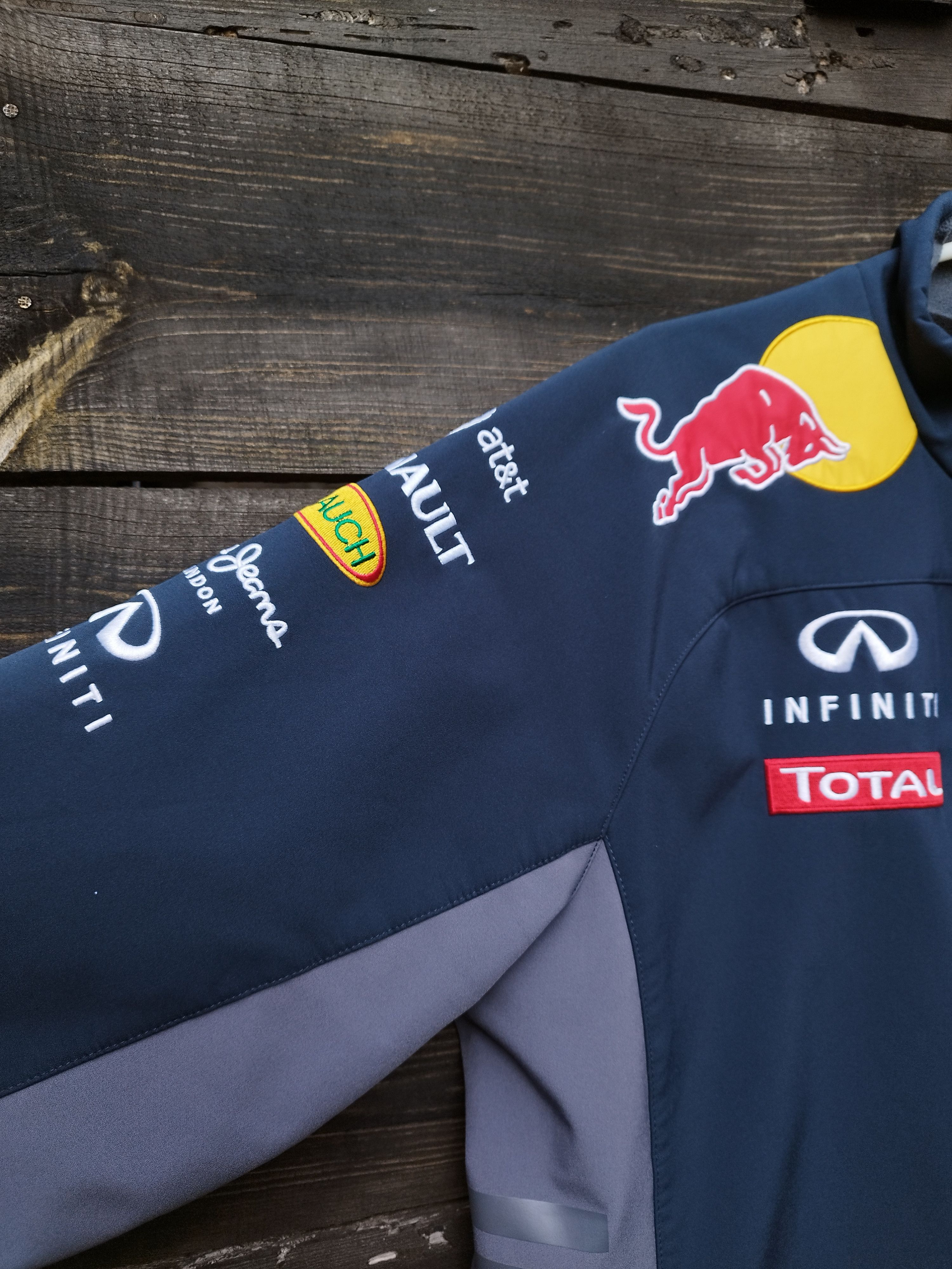 Red Bull Authentic Red Bull Racing F1 Team Softshell Jacket Infiniti Size US XL / EU 56 / 4 - 5 Thumbnail