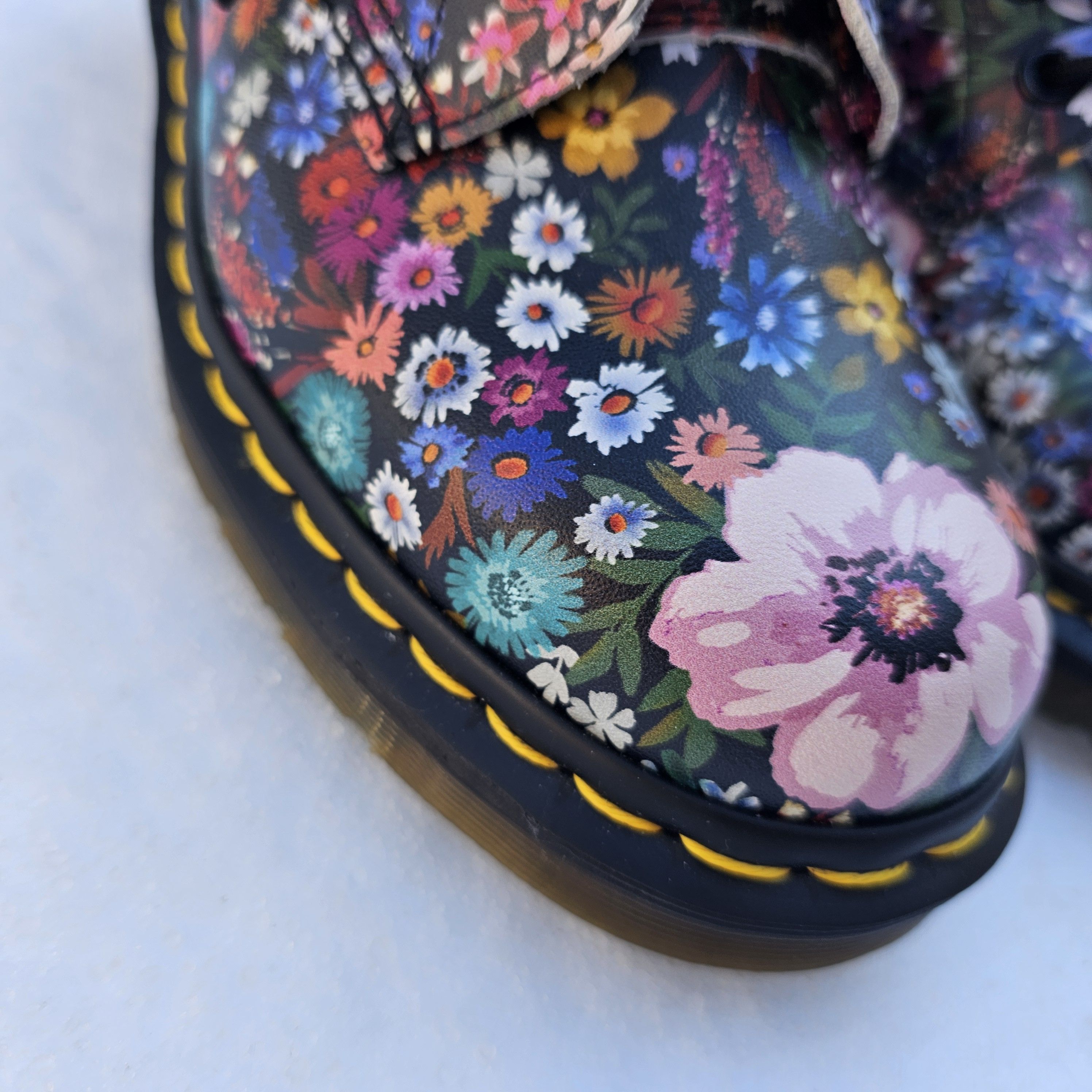 Dr Martens Wanderlust Floral Pascal 1460 Boots