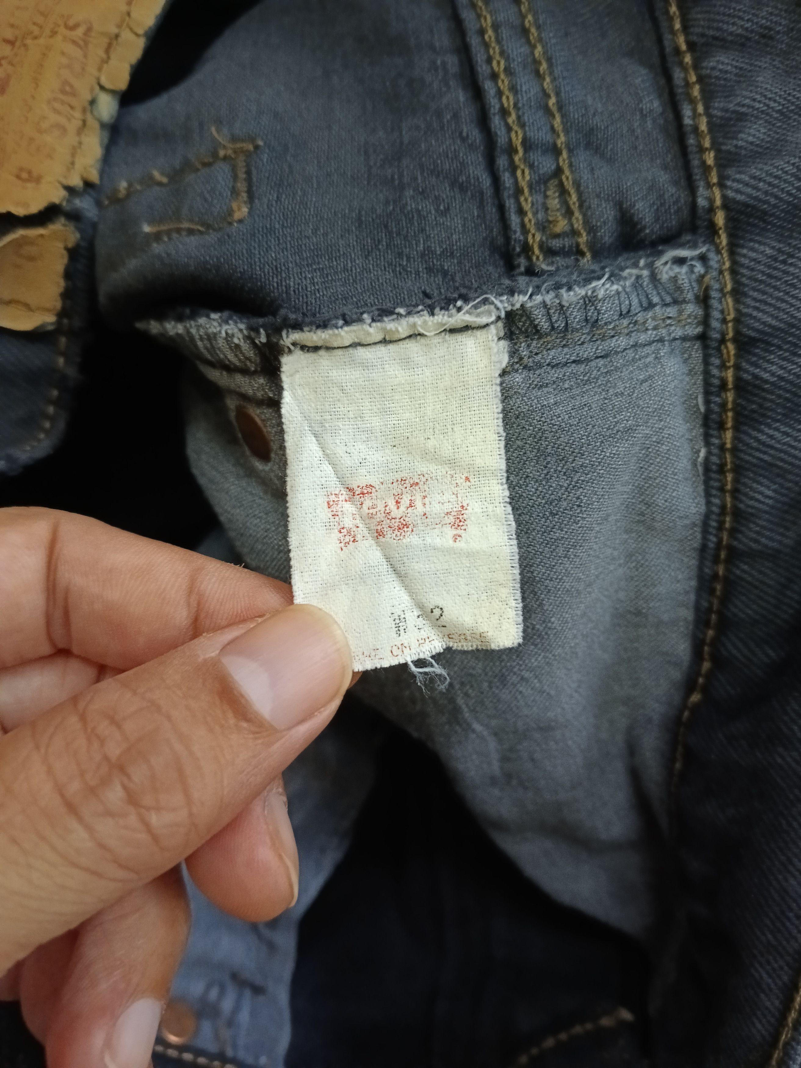 Levi's × Vintage DISTRESSEED VINTAGE LEVIS 512 SUPER BLACK DENIM PANTS Size US 31 - 10 Thumbnail